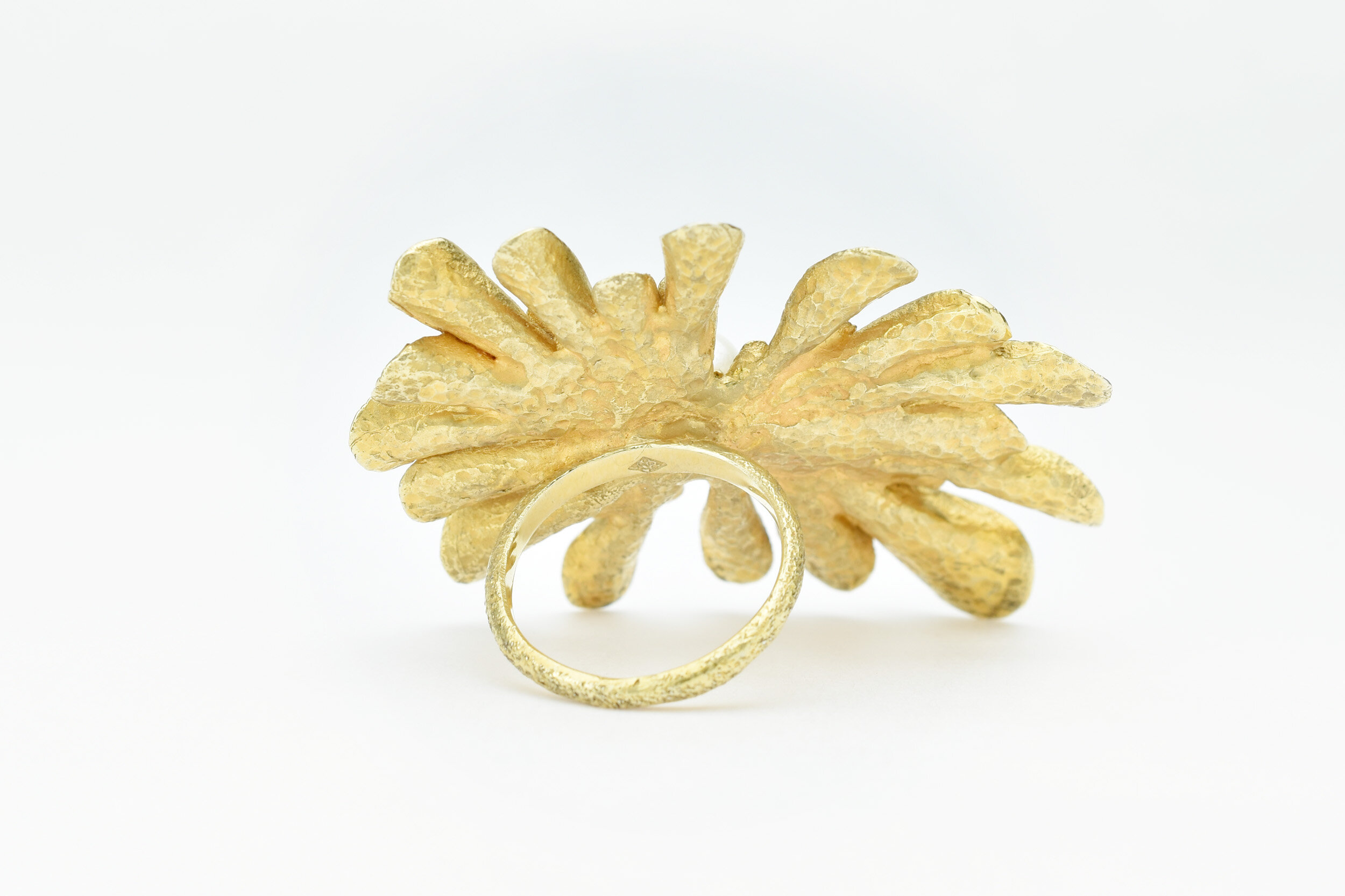 Bague fleur Dahlia bijoutier joaillier or 18k ( or jaune, or gris, or blanc, or rose), argent sterling 925, vermeil (plaqué or)