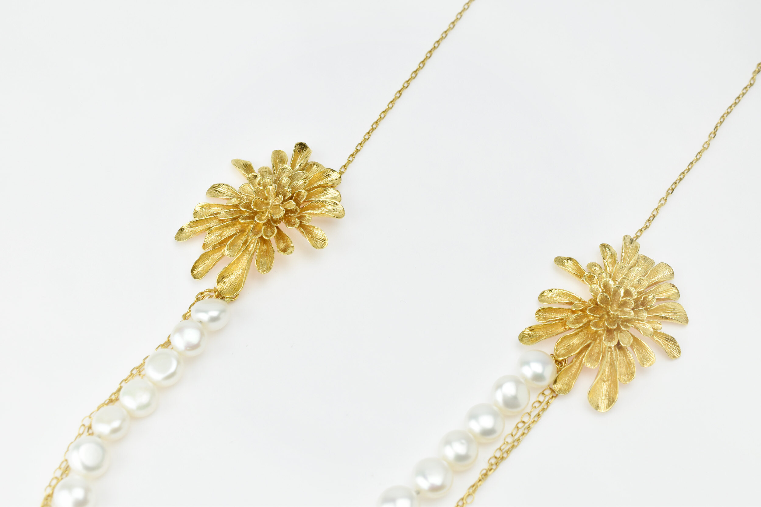Collier fleurs perles Dahlia or 18 carats ( or jaune, or gris, or blanc, or rose), argent 925 massif, vermeil (plaqué or) pour femmes