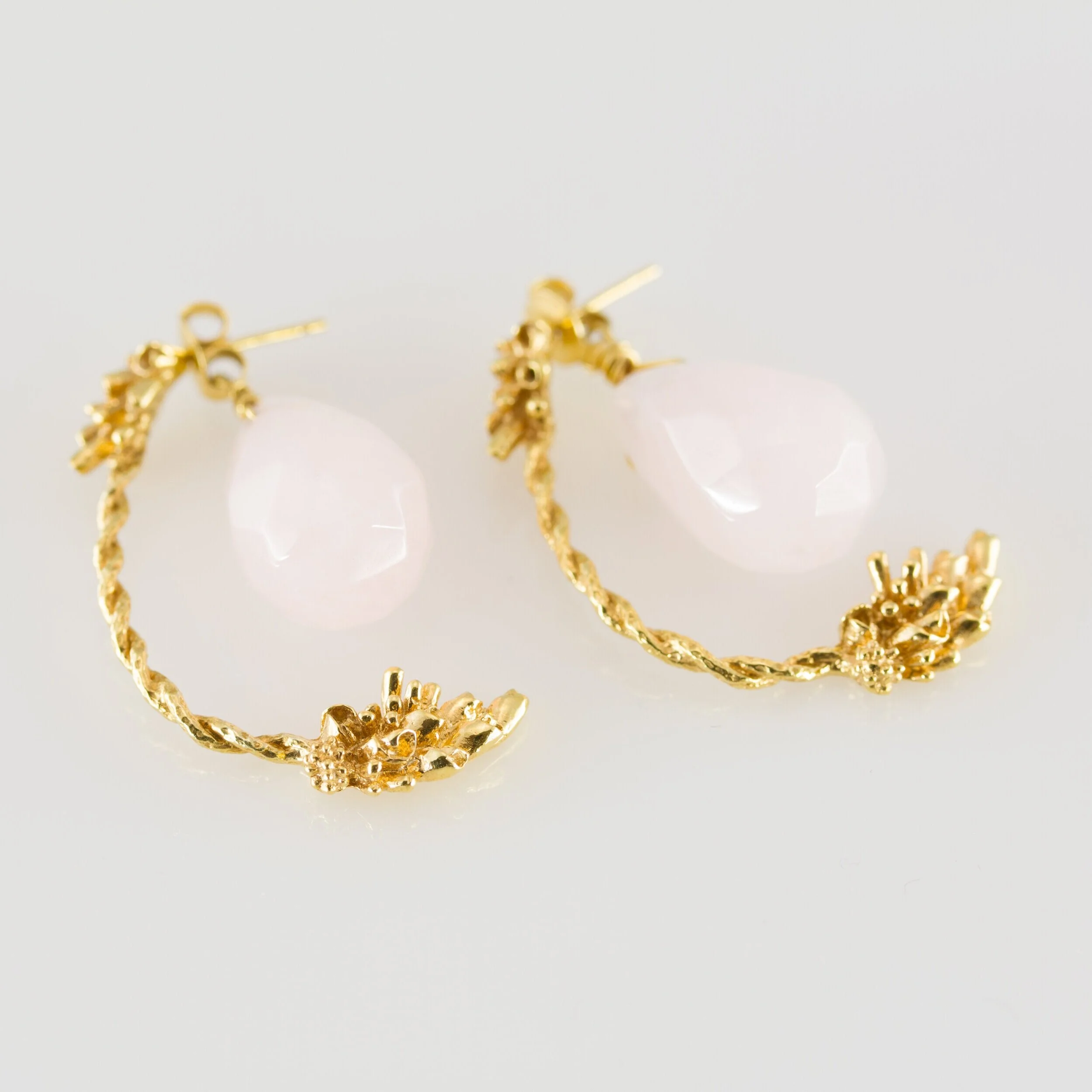 Boucles d'oreilles courbées Bourgeons or 18 carats ( or jaune, or gris, or blanc, or rose), argent 925 massif, vermeil (plaqué or) pour femmes