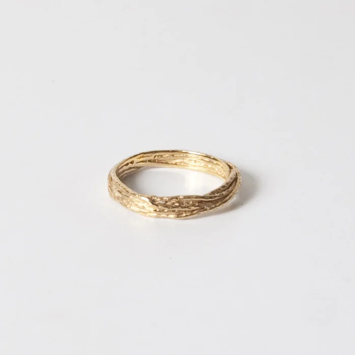 Bague lavande fine de créateur paris or 18k ( or jaune, or gris, or blanc, or rose), argent sterling 925, vermeil (plaqué or)