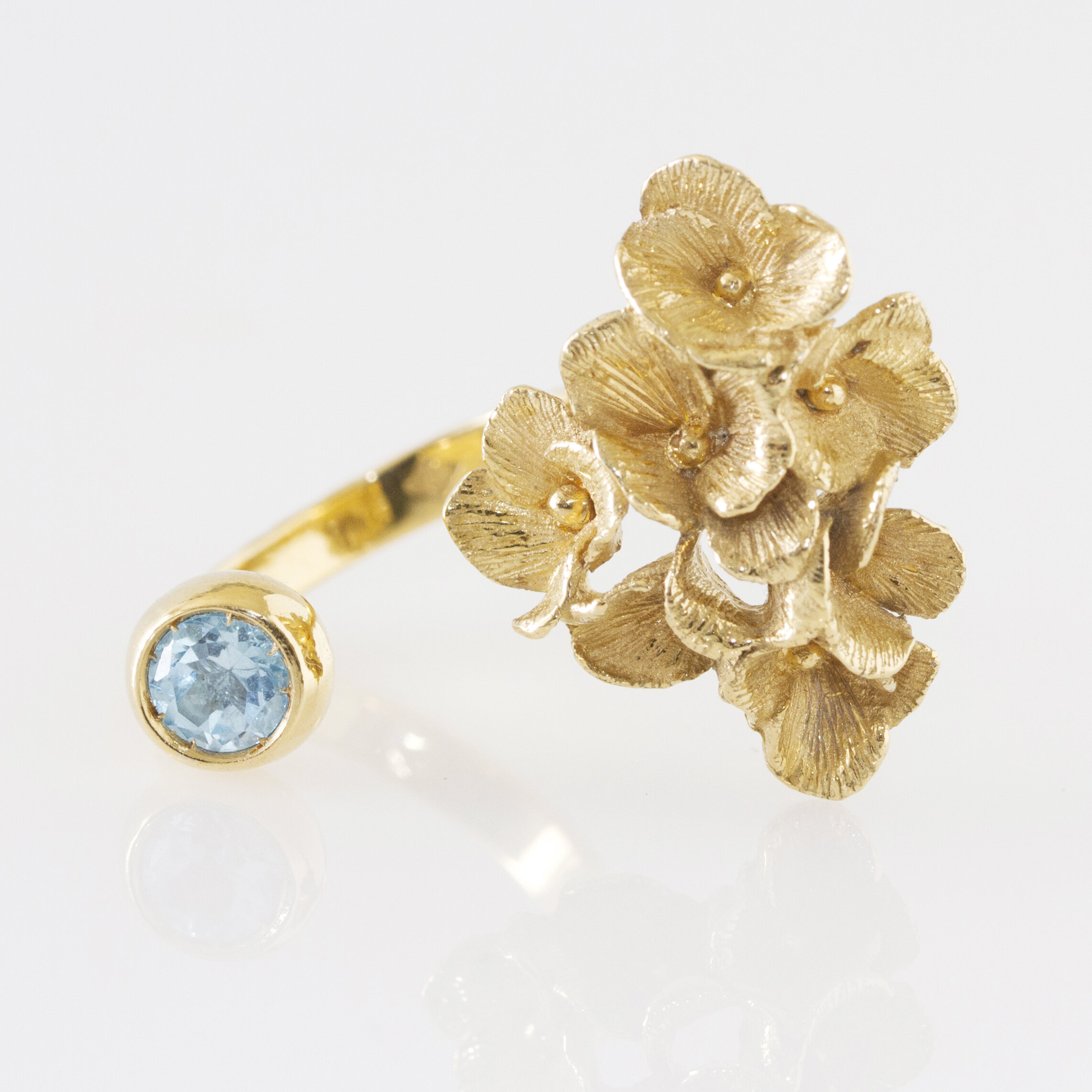 Bague hortensia ouverte bijoutier joaillier or 18k ( or jaune, or gris, or blanc, or rose), argent sterling 925, vermeil (plaqué or)