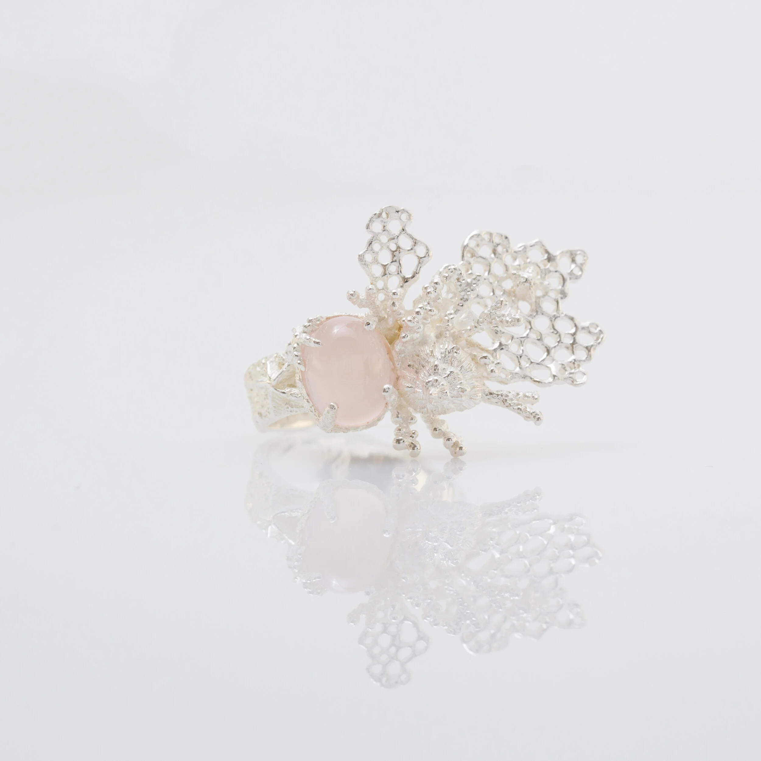 Bague texture corail cabochon fabriquée en France