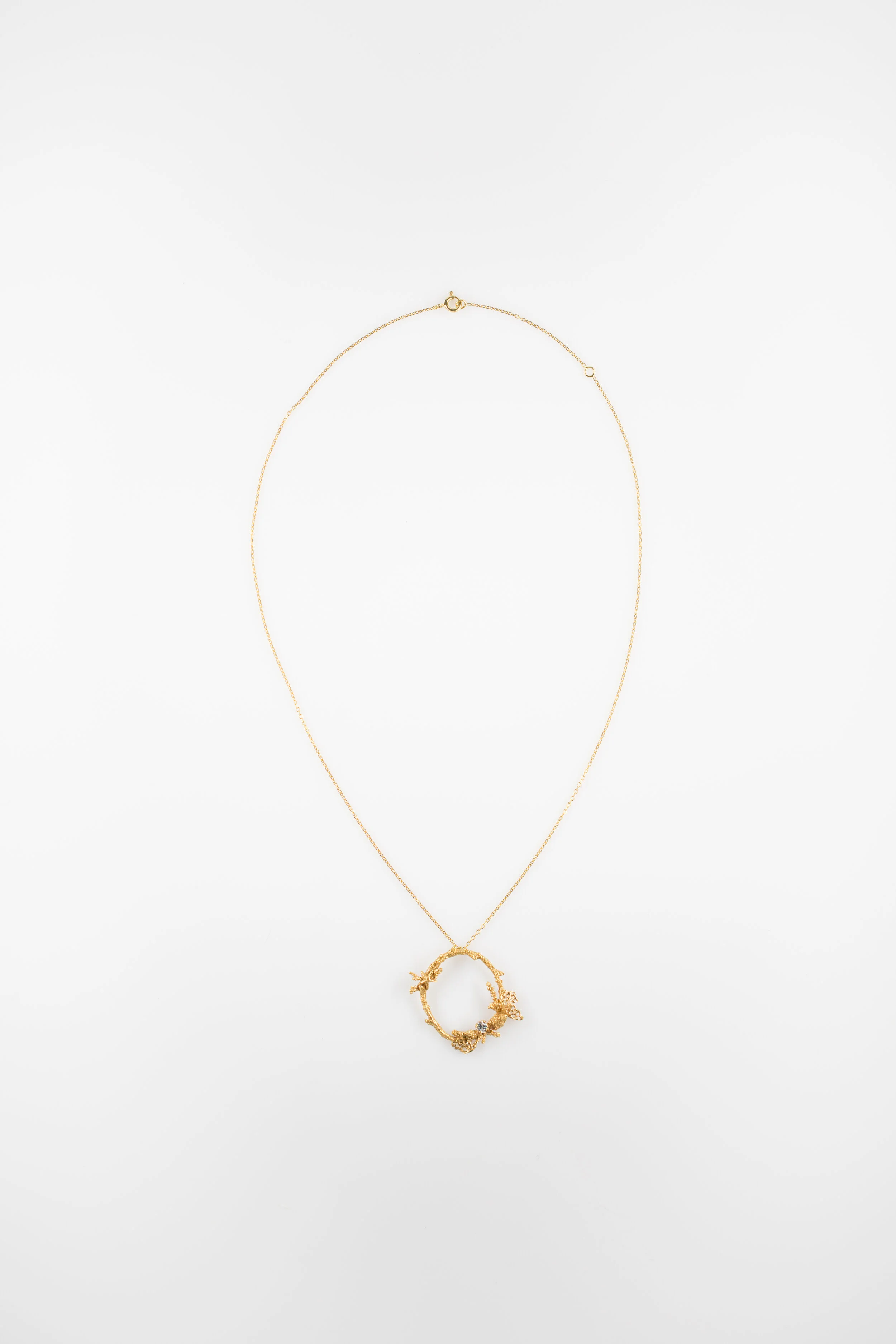 Collier pendentif texture corail ovale créateur