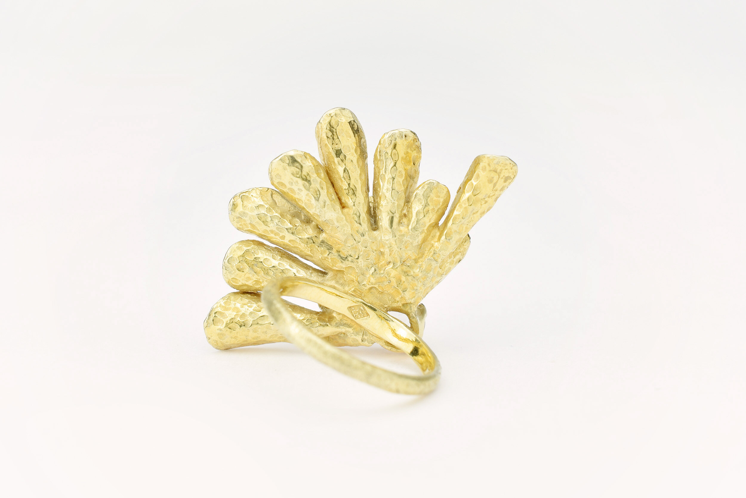 Bague Dahlia créateur parisien