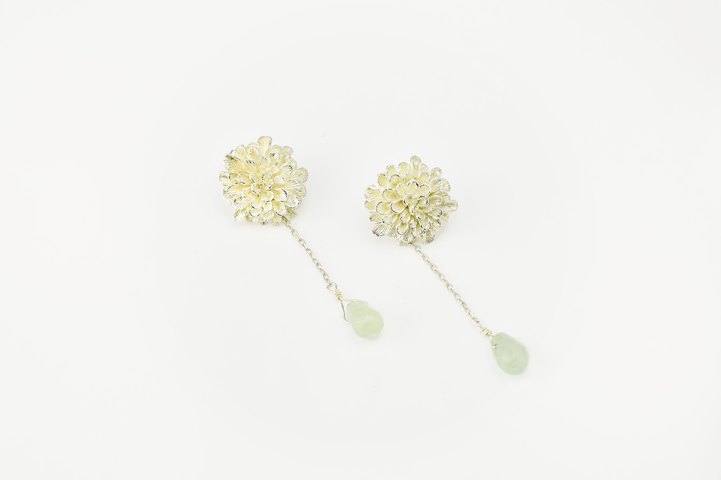 Boucles d'oreilles rondes Dahlia bijoutier joaillier or 18k ( or jaune, or gris, or blanc, or rose), argent sterling 925, vermeil (plaqué or)