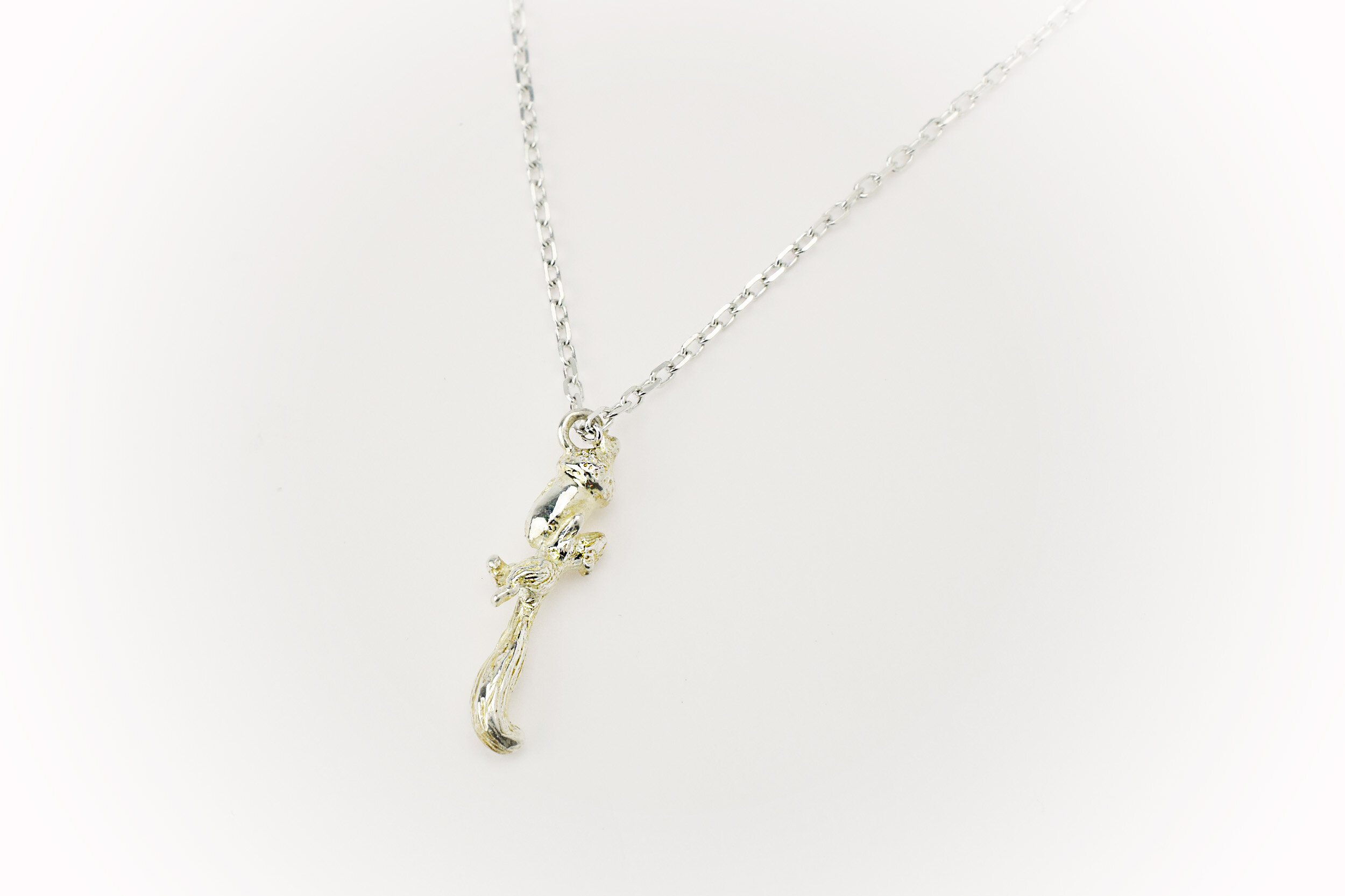 Collier pendentif écureuil créateur Paris