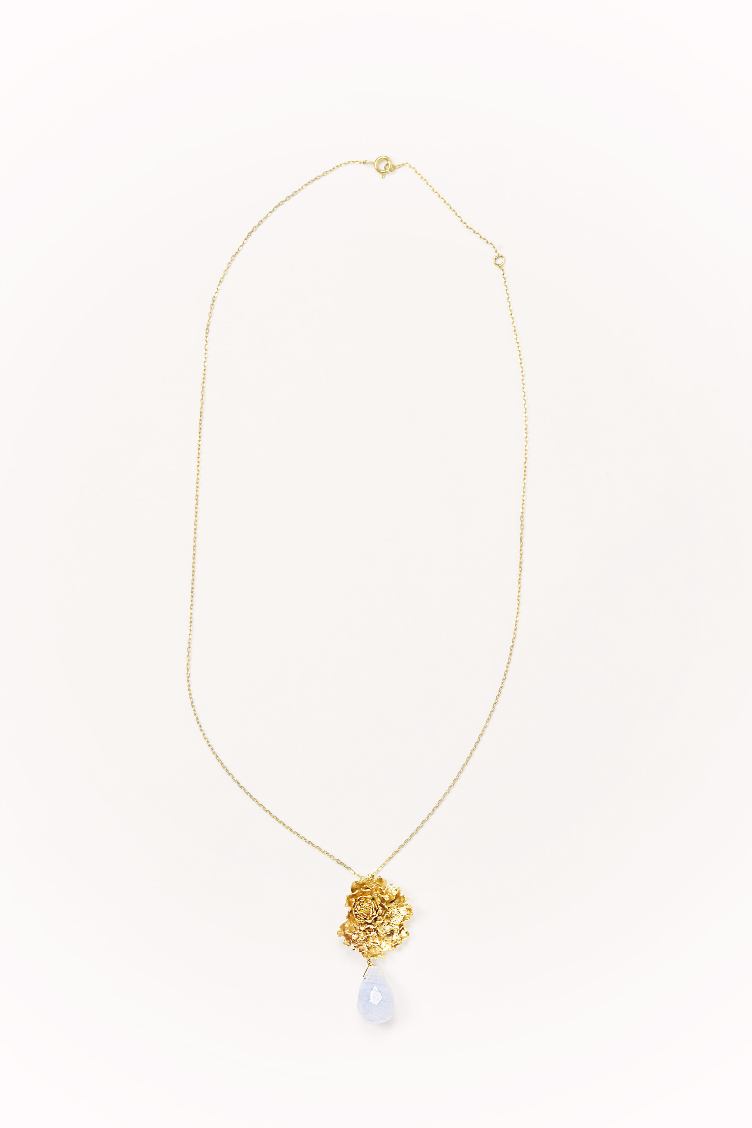 Collier pivoine brillant bijouterie artisanale