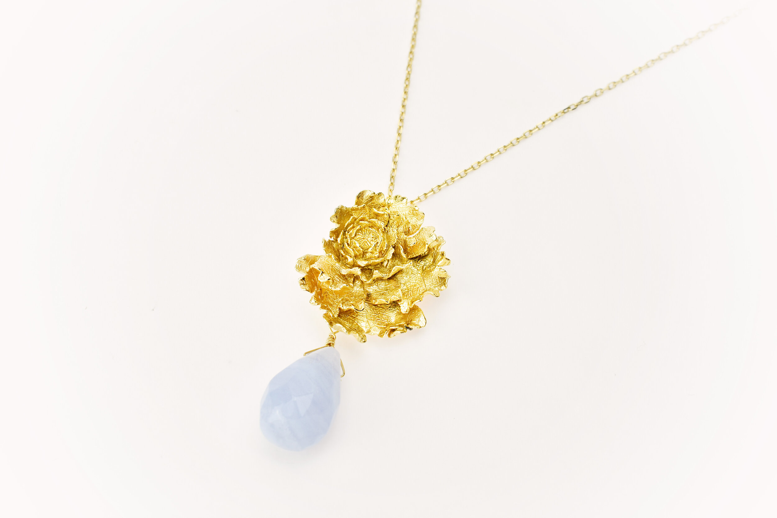 Collier pivoine brillant bijoutier joaillier or 18k ( or jaune, or gris, or blanc, or rose), argent sterling 925, vermeil (plaqué or)