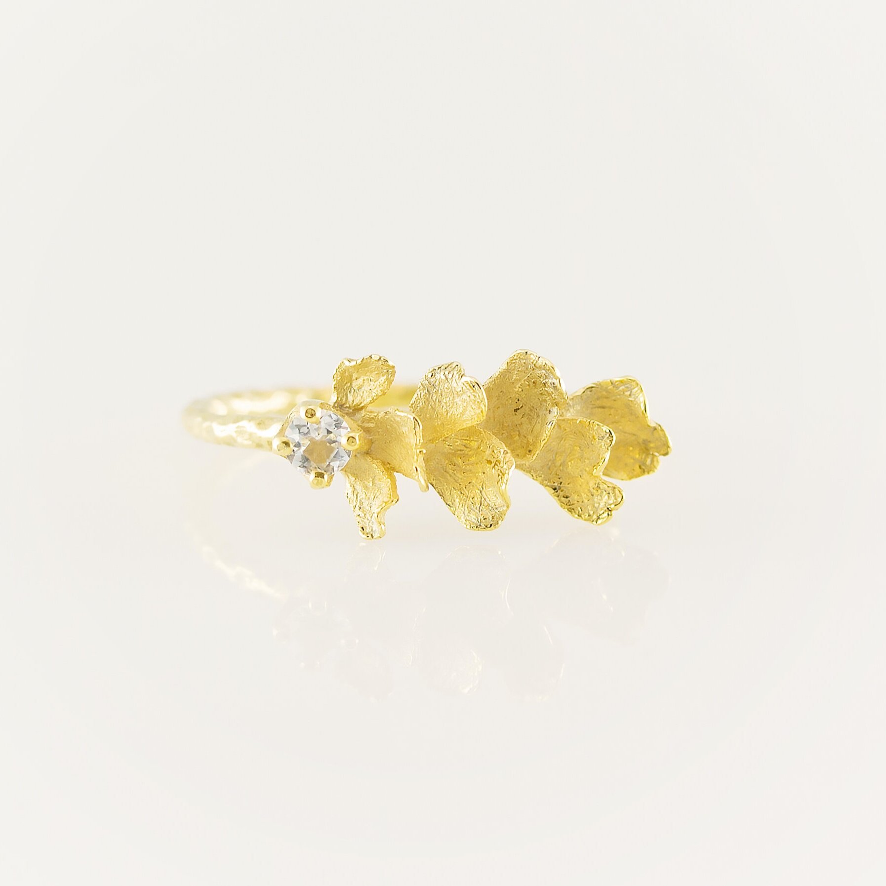 Bague pivoine fine or 18 carats ( or jaune, or gris, or blanc, or rose), argent 925 massif, vermeil (plaqué or) pour femmes