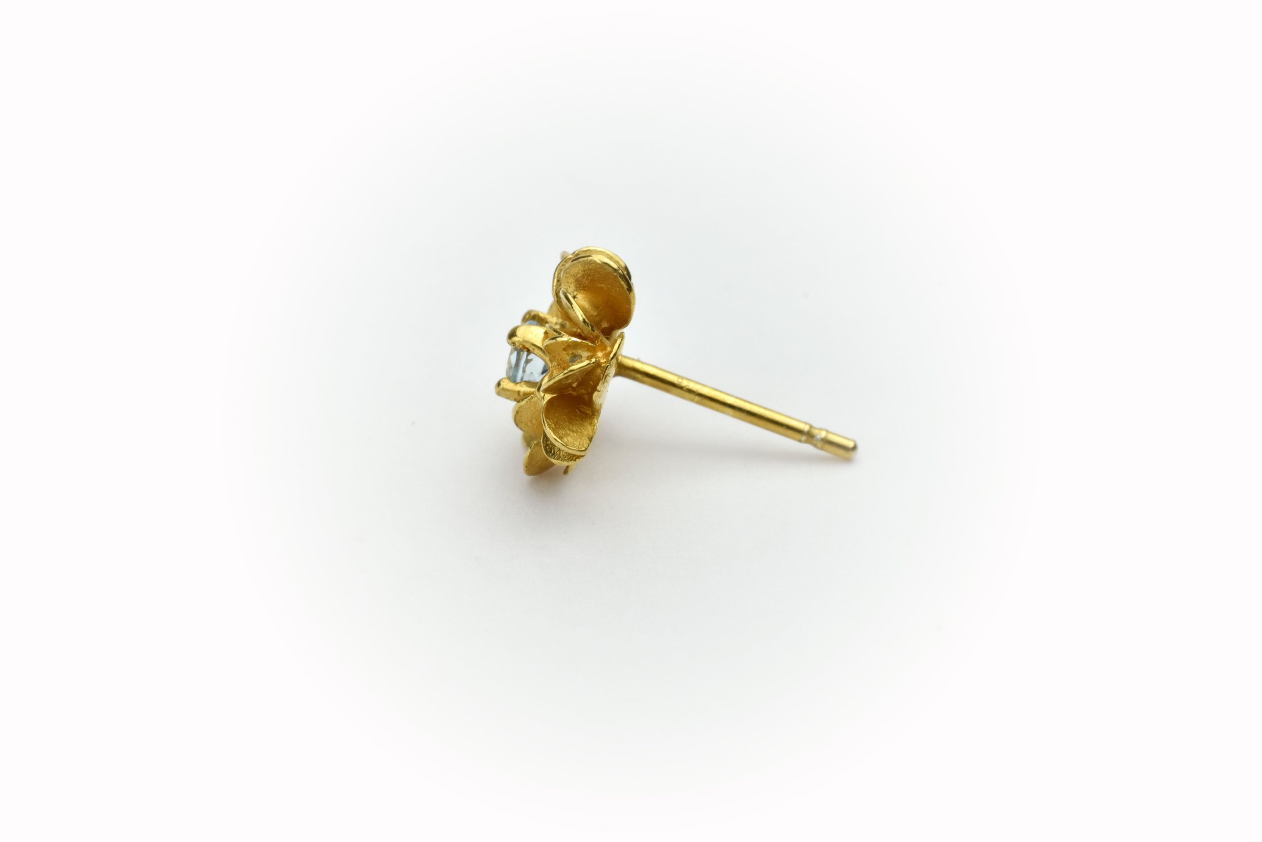 Boucles d'oreilles faites par un artisan bijoutier - La lueur de l'aube