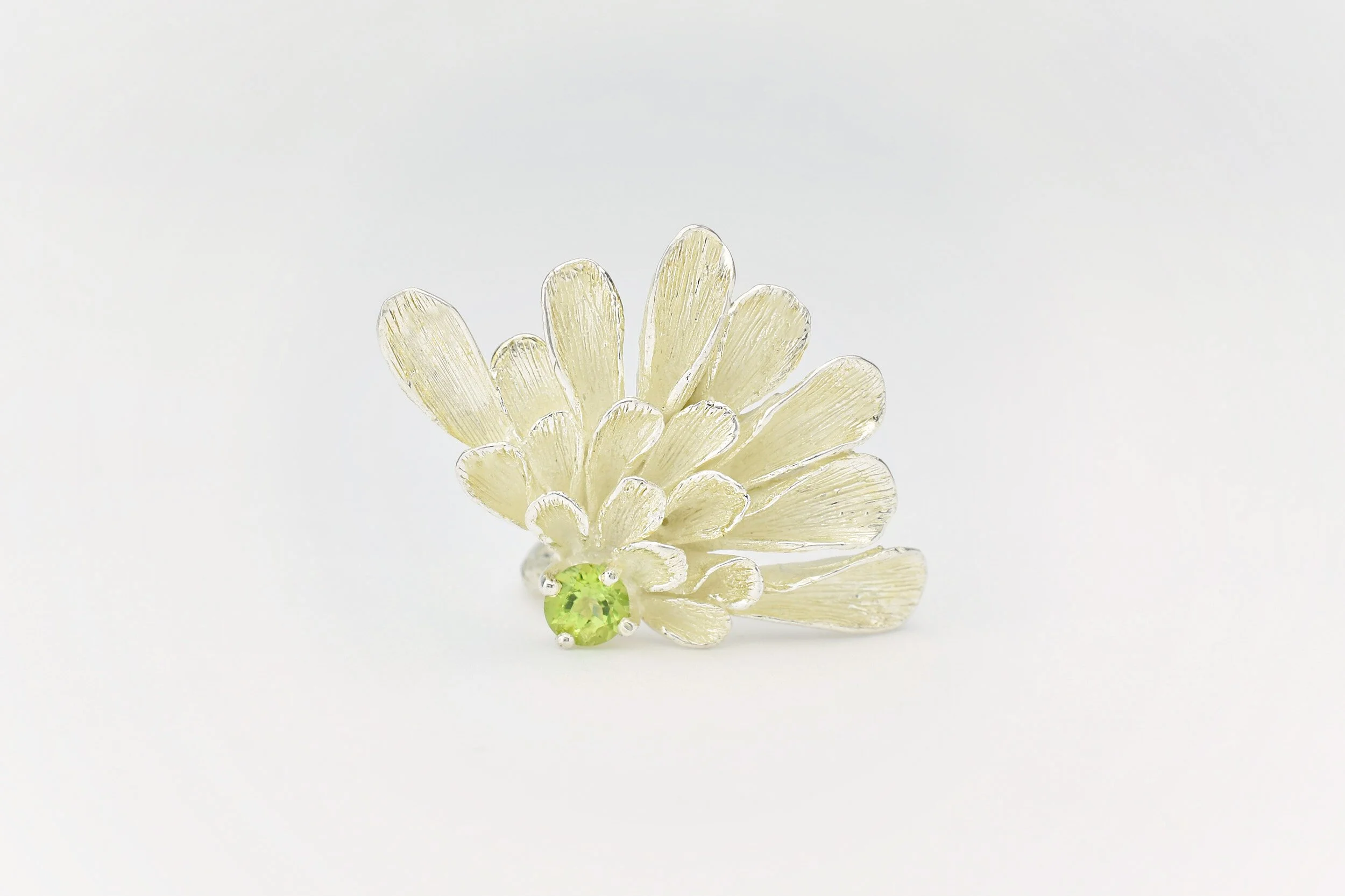 Bague dahlia argent sterling avec pierre