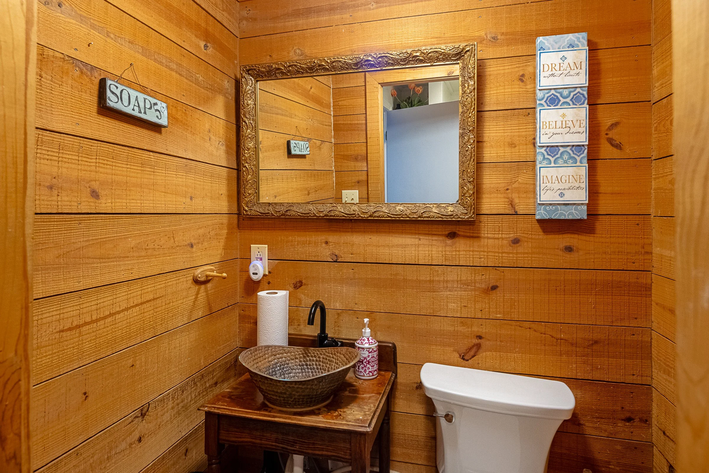 251007 SunnyView Inn & Events - 048 - Print 8x10.jpg