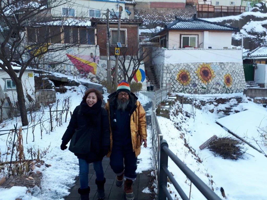 Yona Totten Skypeace Location Korea 1.jpg