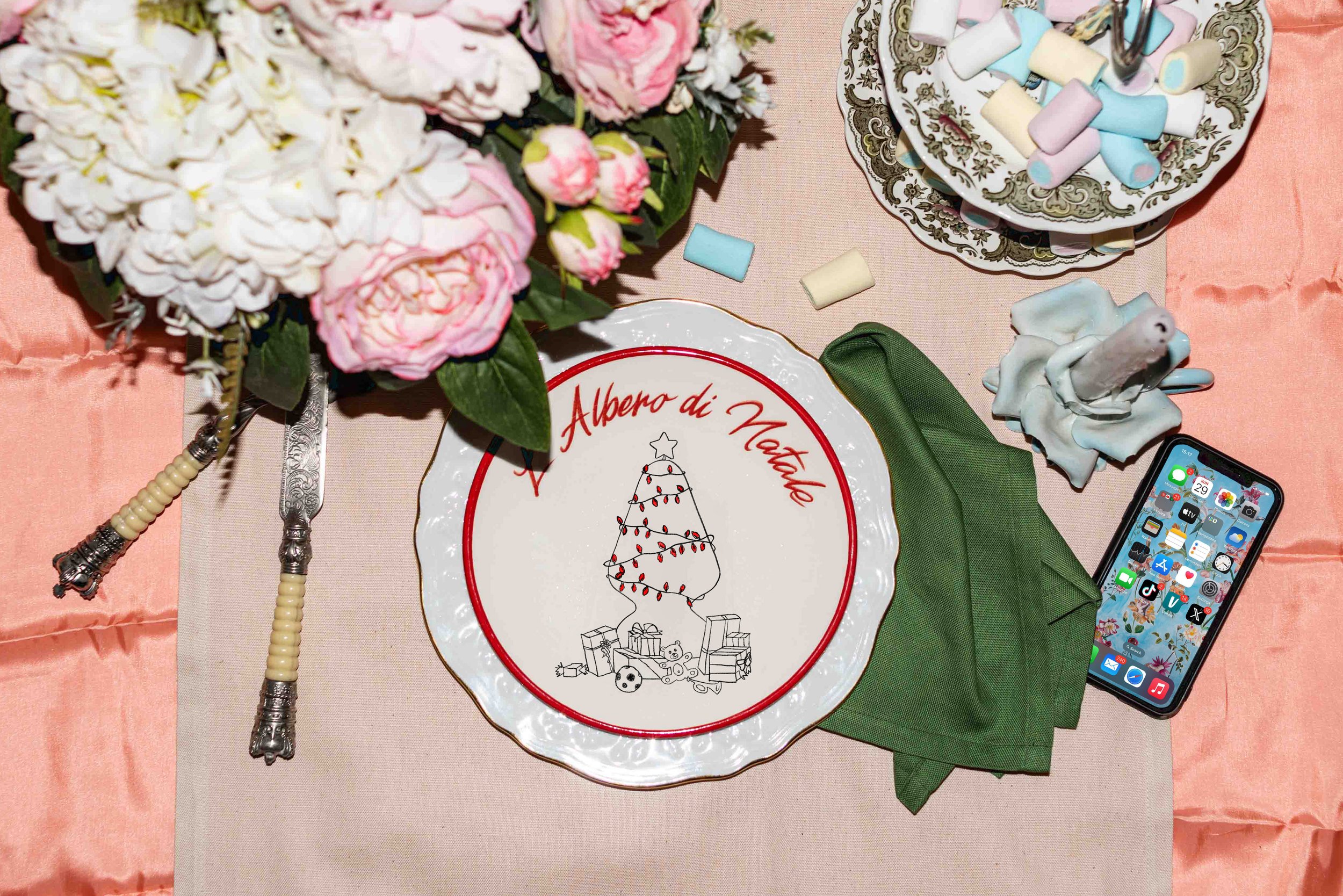 Albero di Natale Plate – Festive Table Context – Vanadio23 Ceramics