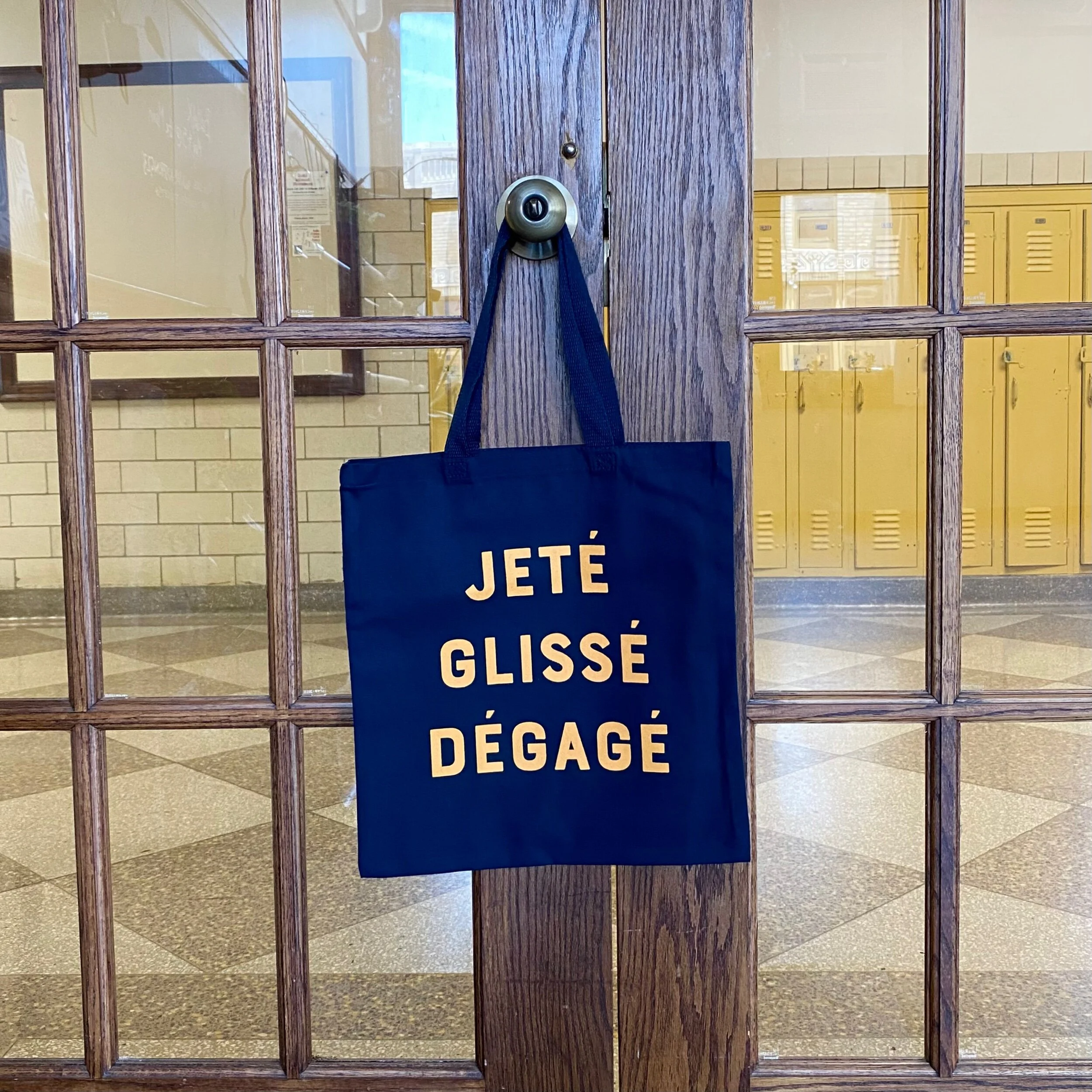 9E097147-0A92-4F7F-9067-A92D7ED32BD5