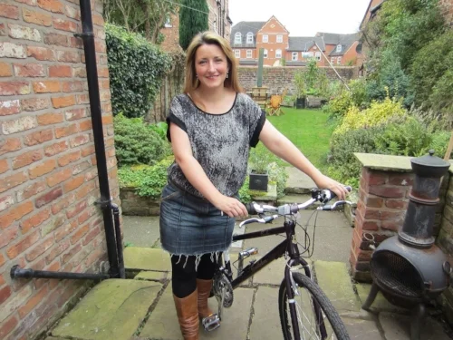 Age 37 and finally I can ride a bike (not in that skirt tho 🙄)