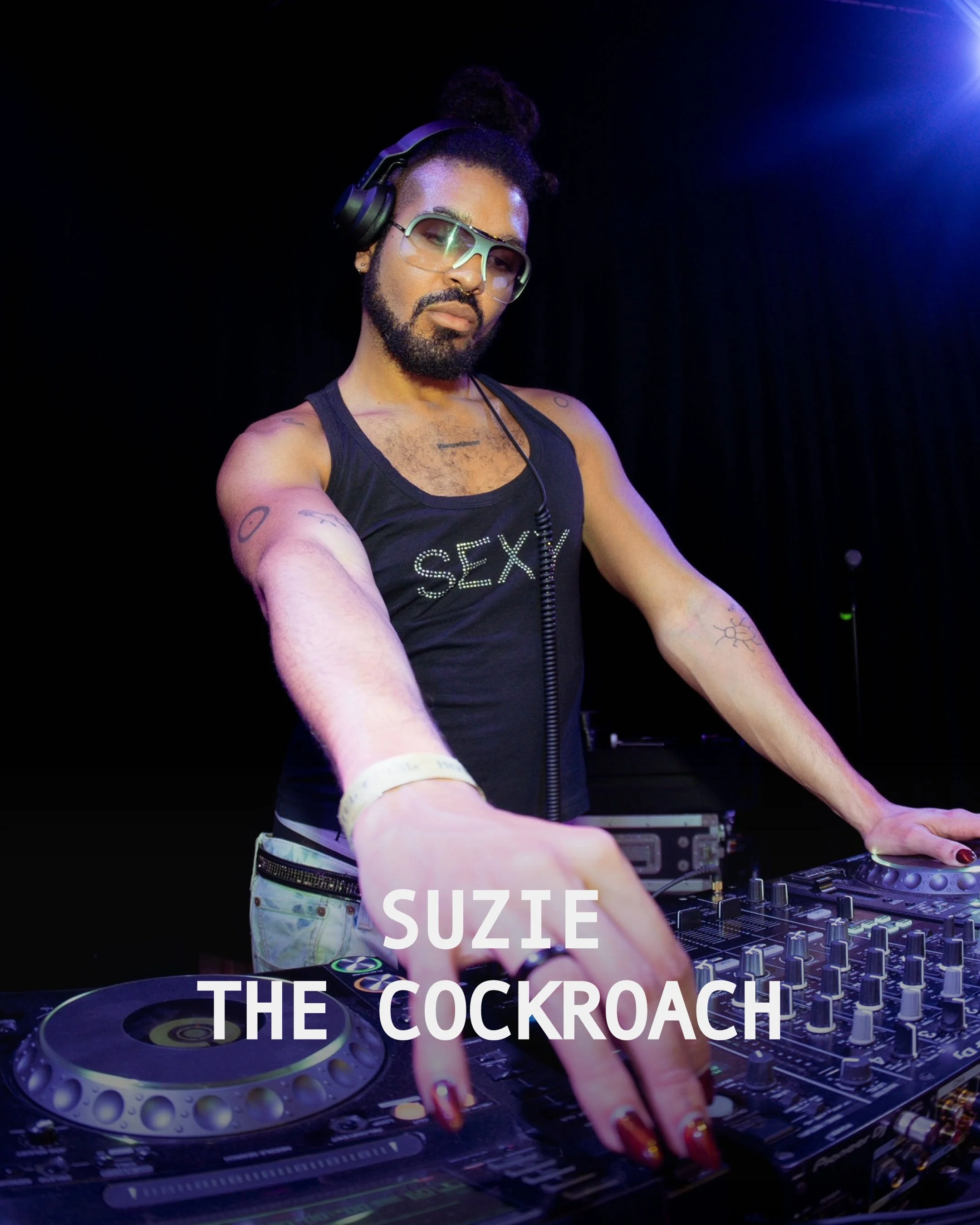 suzie-the-cockroach-4x5 (1).jpg