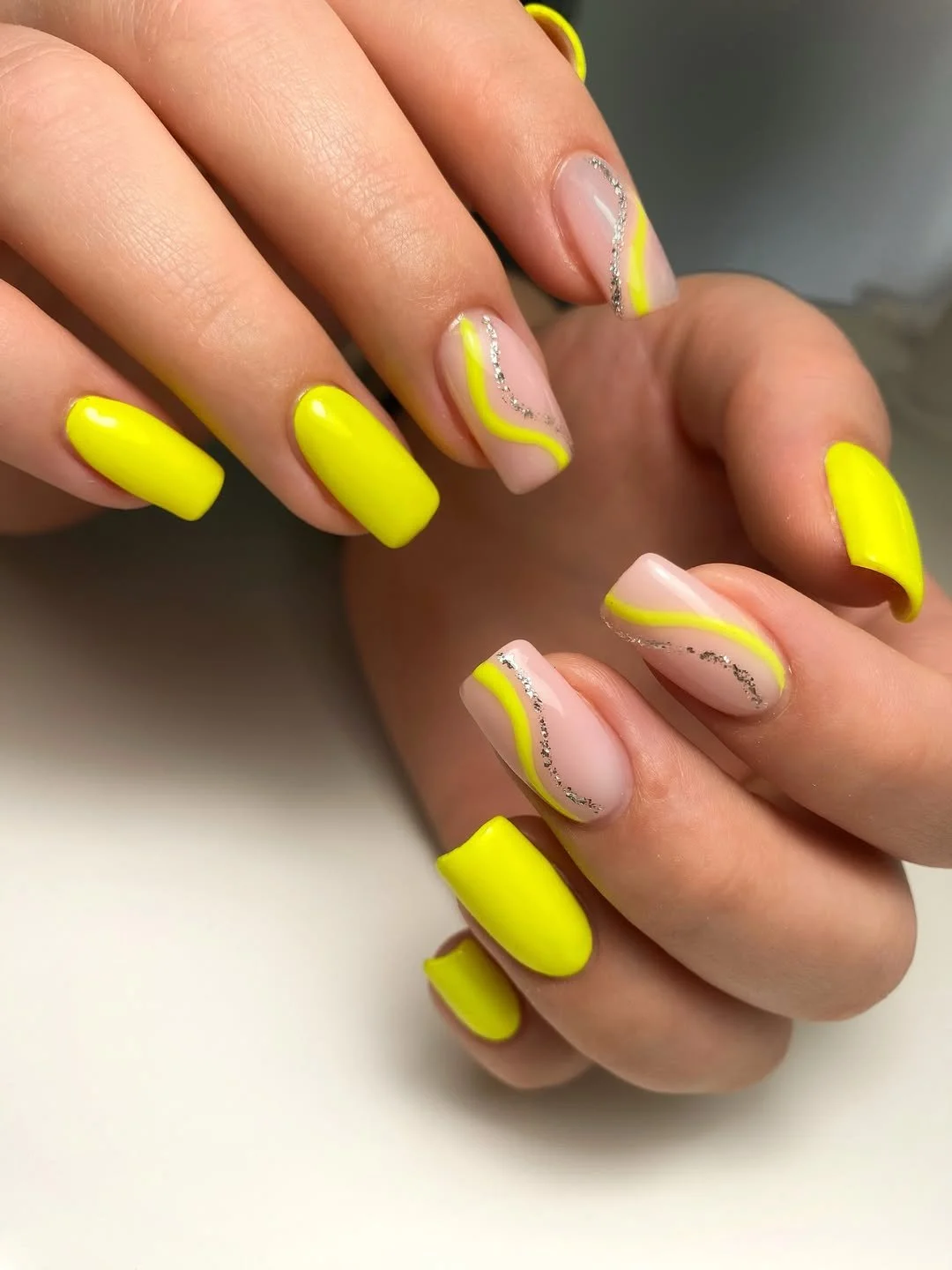 u_style_nail_salon_1.jpg