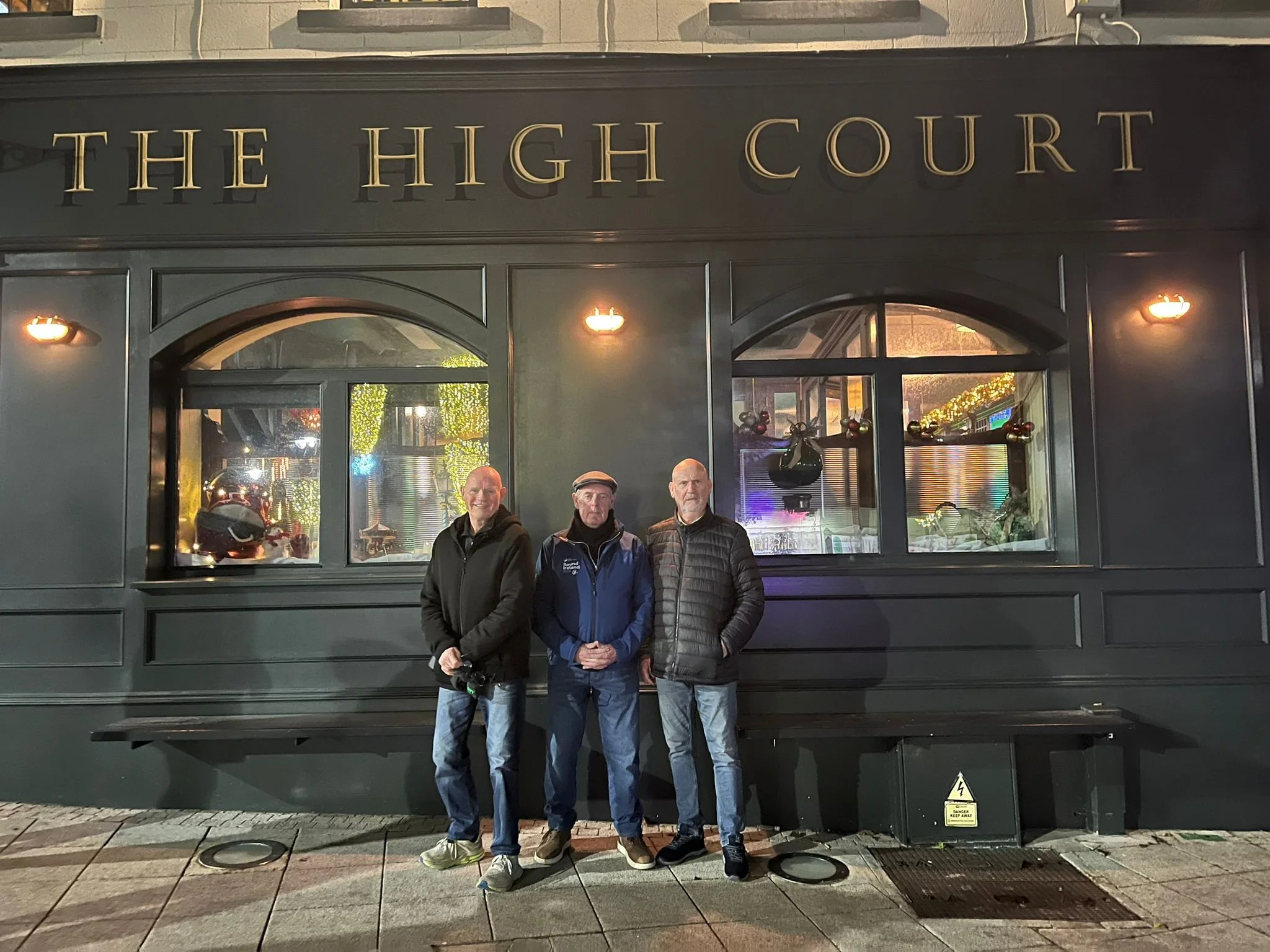 Live Music @ The High Court (Black Slade)