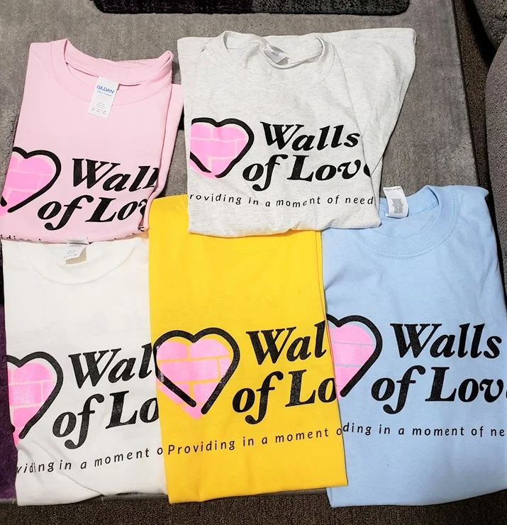 Walls of Love T-Shirts