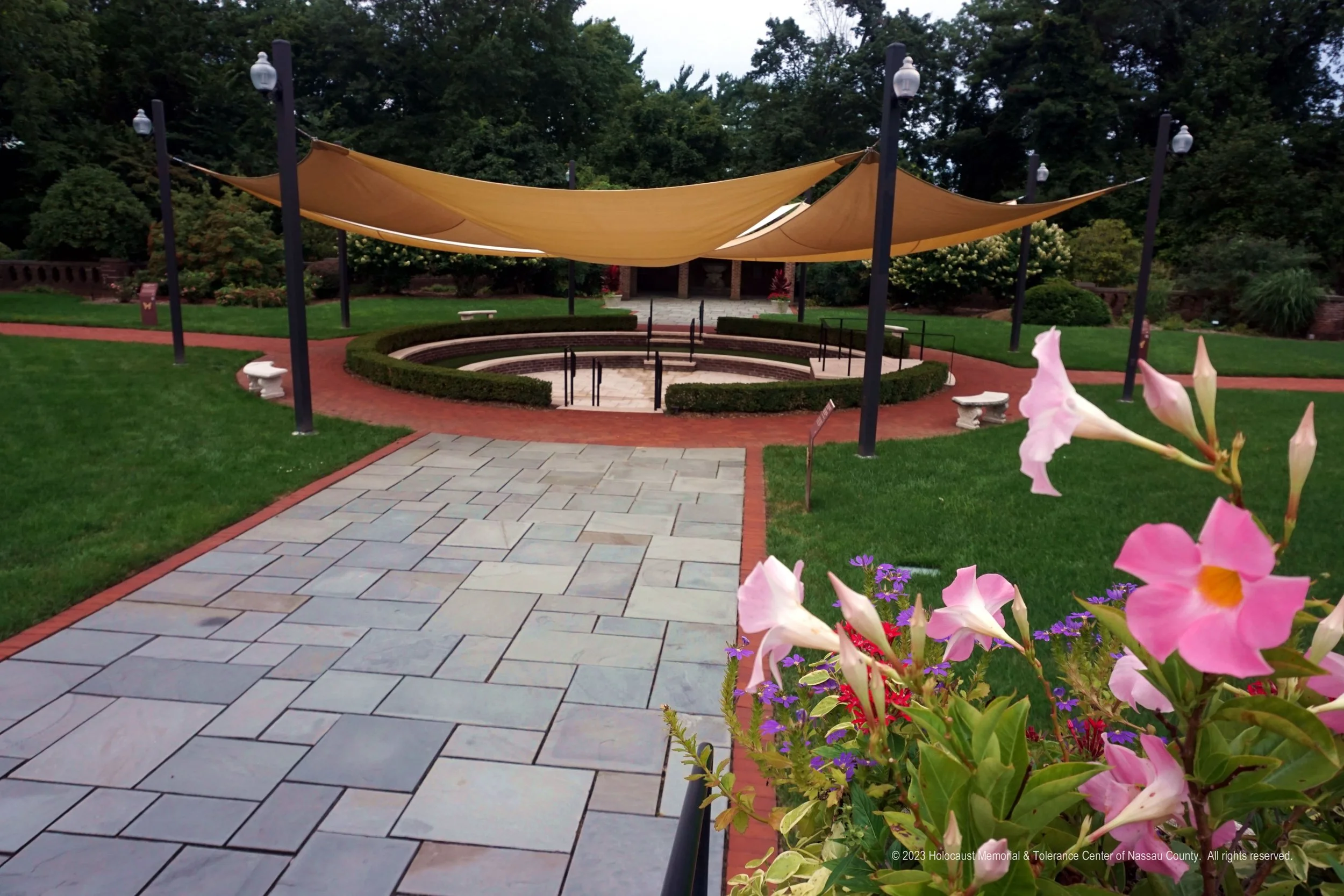 Amphitheater West 1.jpg