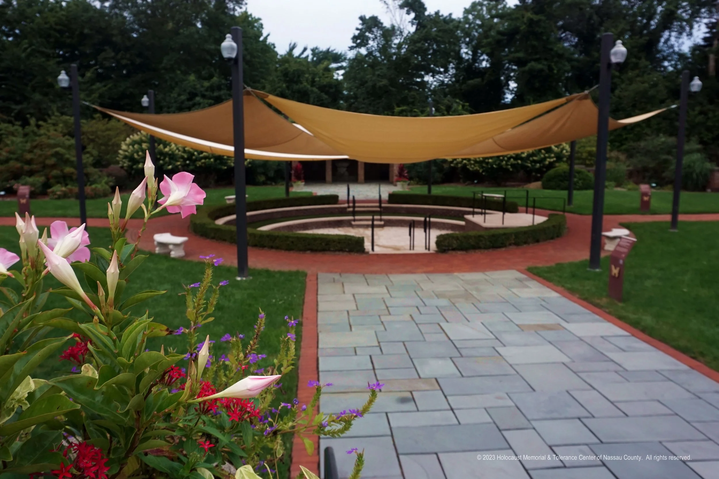 Amphitheater West 3.jpg