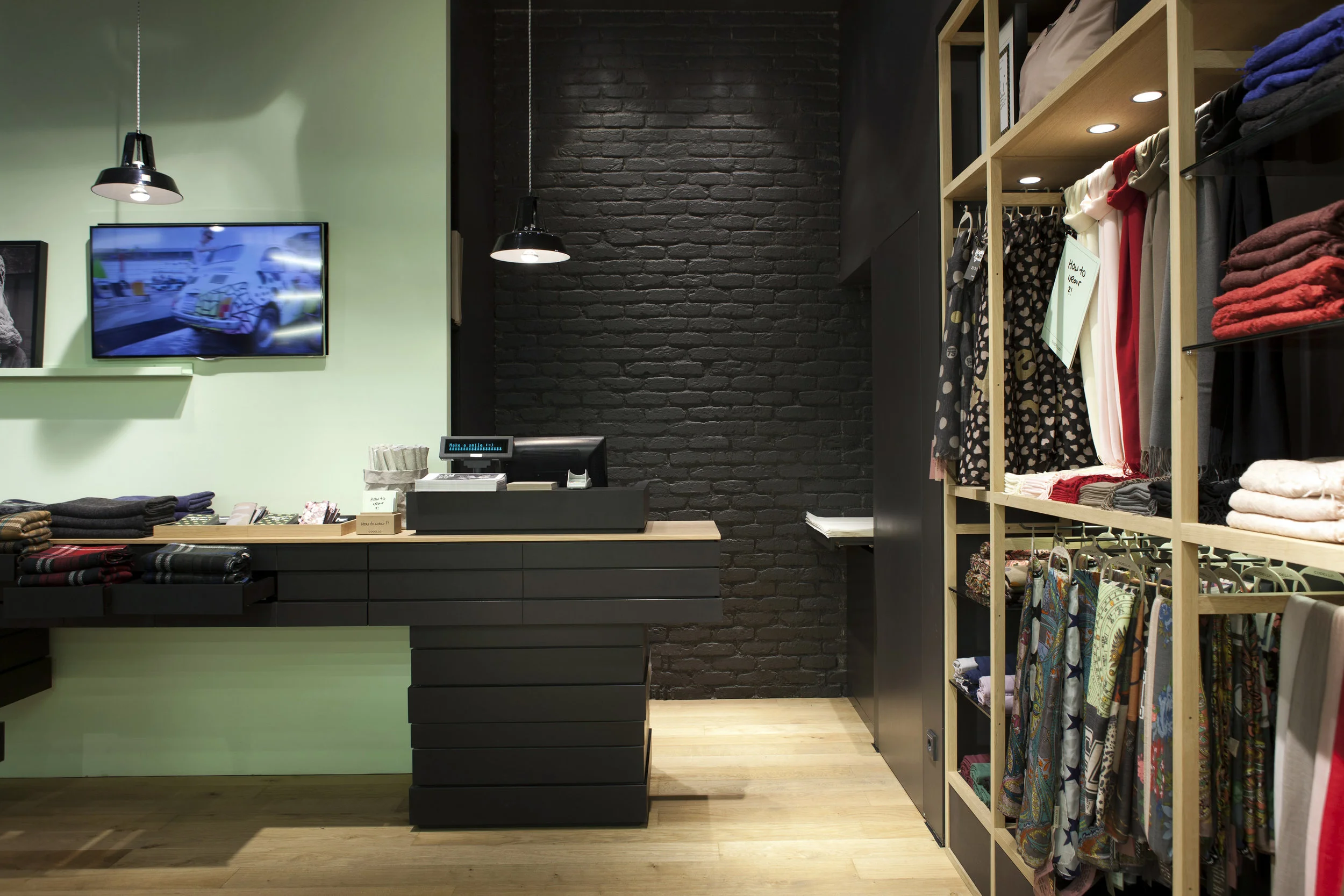 Philipp Moeller-Shopdesign-Ladenarchitektur-Markenarchitektur-Codello5.jpeg