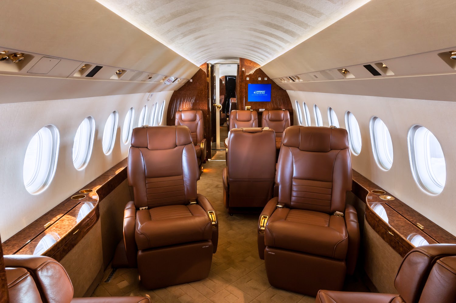 Falcon2000.jpeg
