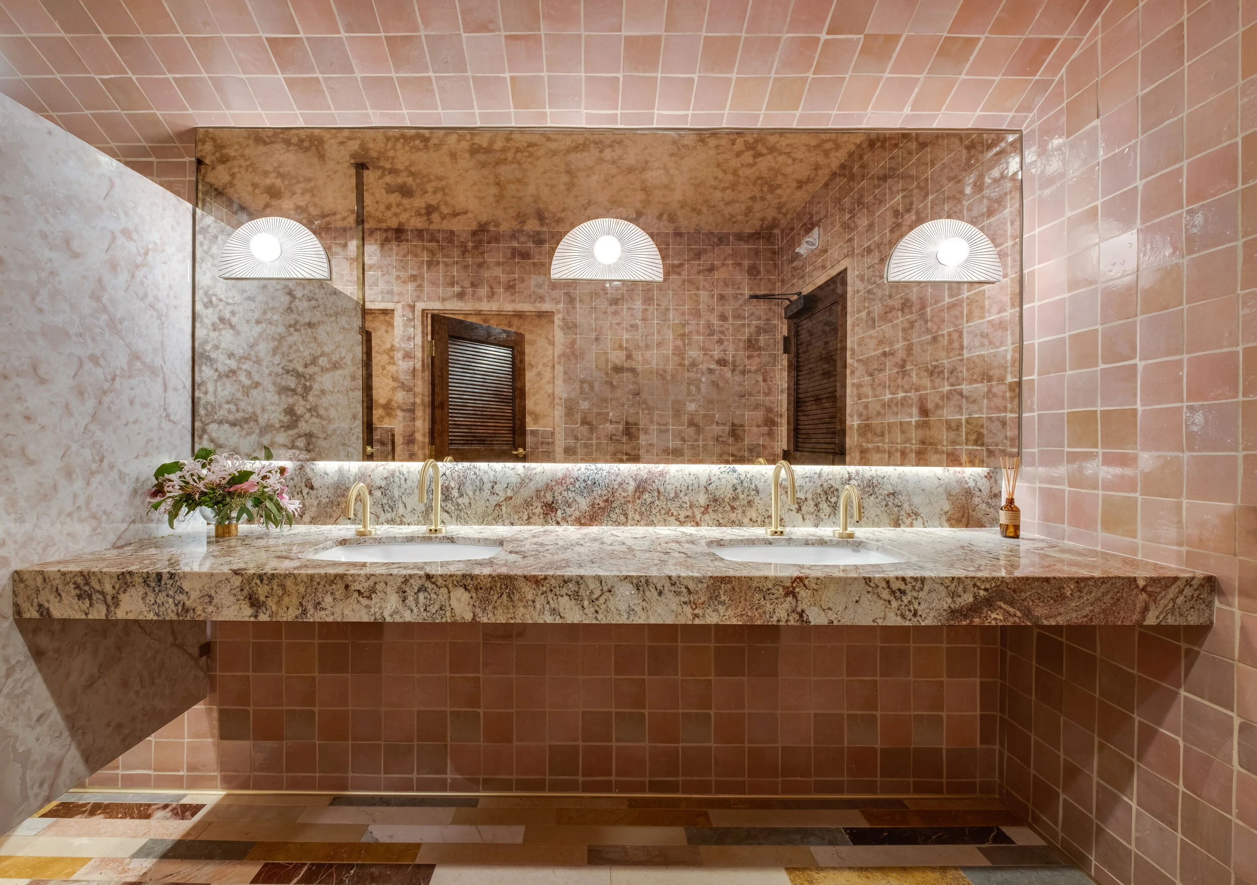 WAVERLY RESTAURANT by Design 4 Corners: Premier Luxury Interior Design ...