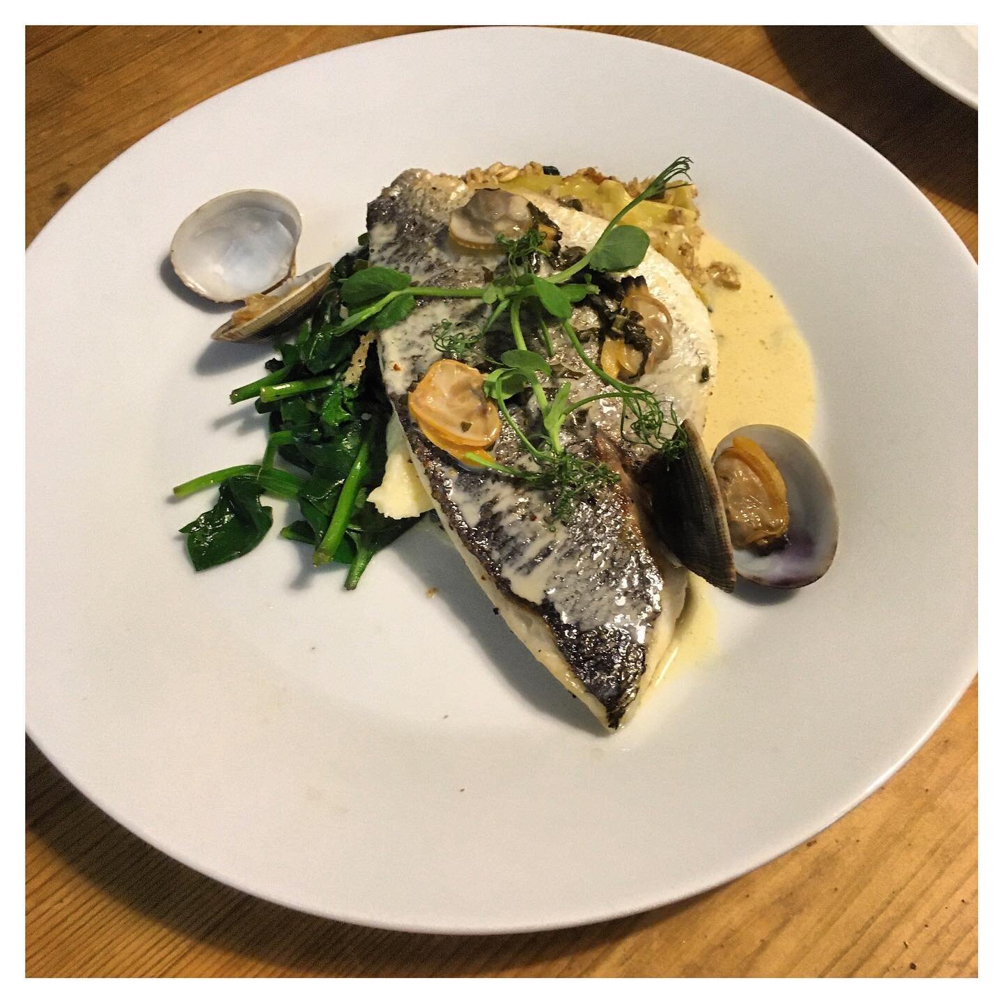 Autumn is definitely here! We would be very happy eating this dish right now - Pan-fried sea bream fillet with creamy mash, wilted spinach and a clam and tarragon sauce.