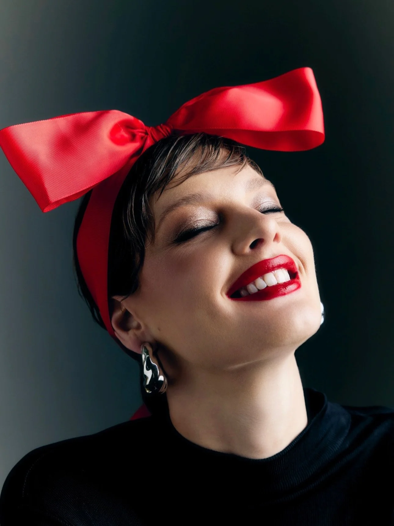 The @dappermaker_ Holiday Campaign
Photo @carlos_ruizc 
Make Up @fatimamorenomakeup 
Models @mirthedijkstra_ @nlorenzon 
Styling @holapenu 
Production @danieldann
Special Thanks @ghmanagement