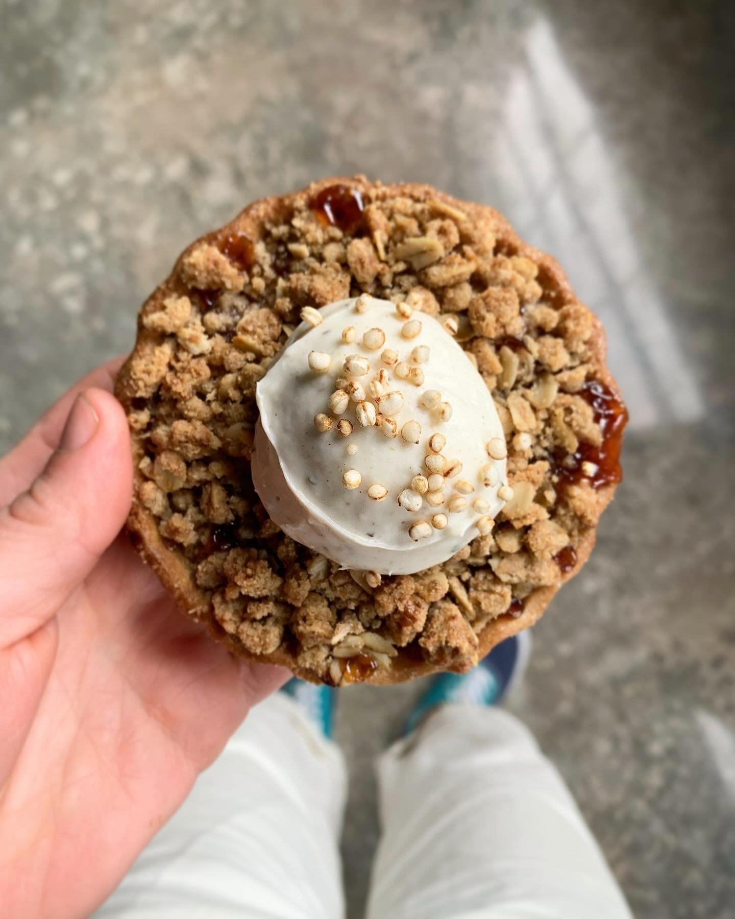 Yall it&rsquo;s Saturday, we&rsquo;ve got a break in the rain and we are officially in peach season. Come snag a peach crumble tart while the sun is shining. Pizza starts at 11:00.

We are open till 2:00
❤️