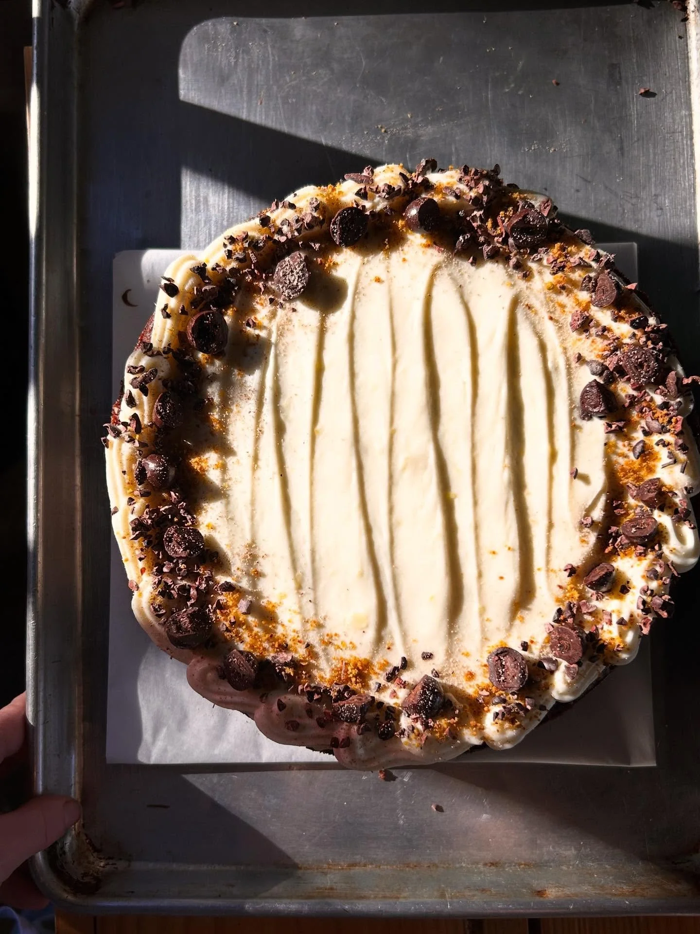 We&rsquo;ve got a chocolate cake today made with almond flour that has mocha pastry cream in between the layers&hellip; cruise into the weekend, you can eat cake anytime of the day. 

We are open 
9:00 - 2:00
❤️