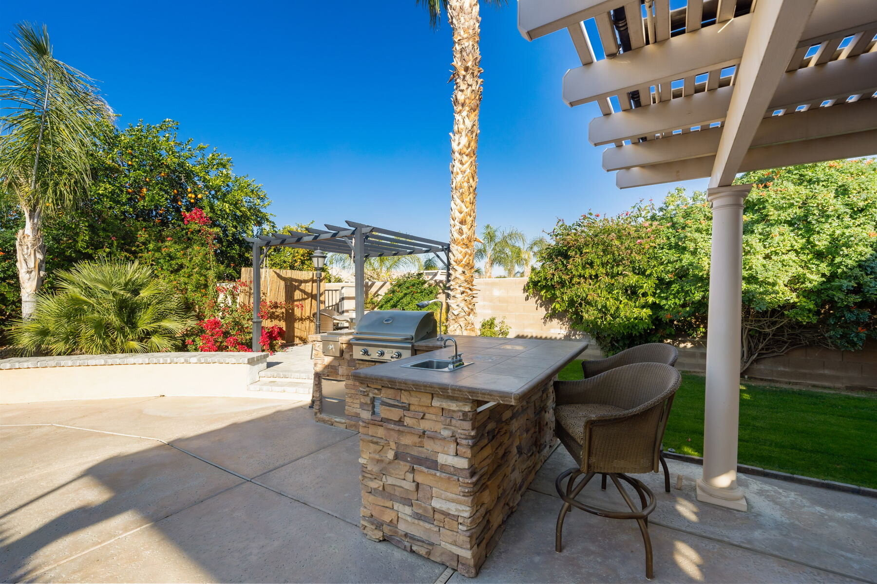 80542+Philadelphia+Ave+Indio-24-mls.jpg