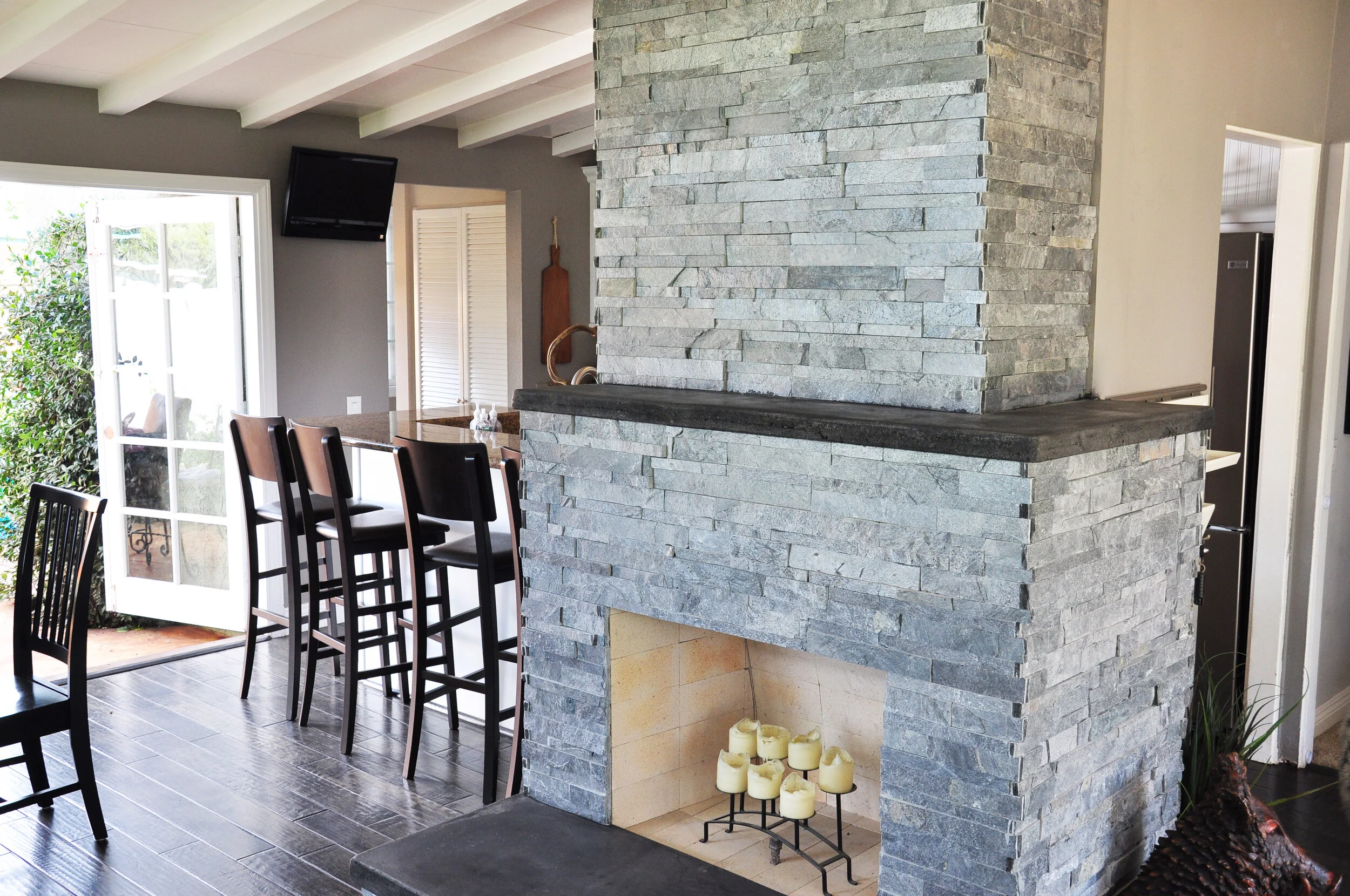 1952 Rosemary, Costa Mesa CA 92626