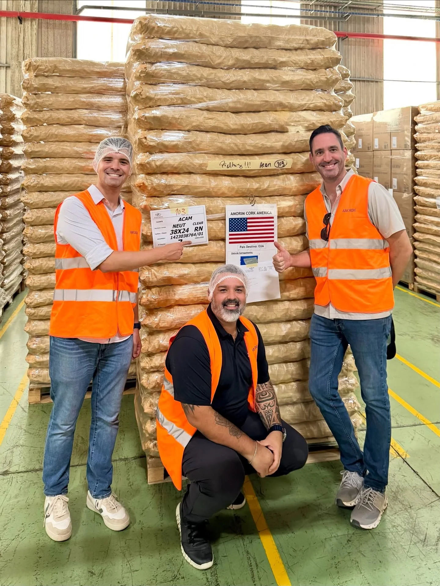 From Coruche, with love. Coming soon to a winery near you! 🍾 

#amorim #amorimcork #amorimcorkamerica #amorimcorkstoppers #sustainable #sustainability #sustainablebynature #cork #corkoak #corkstopper #corkstoppers #coruche #portugal 📸: @jimclair