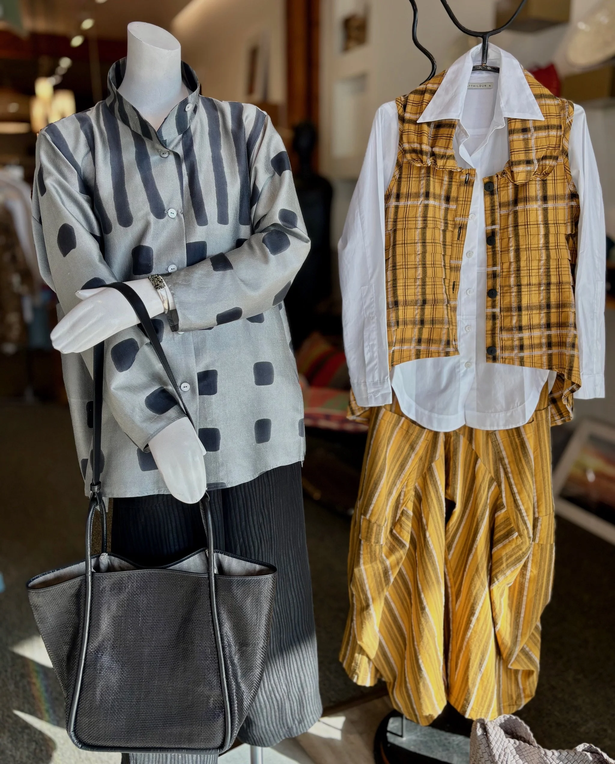 KAY CHAPMAN & DRESS TO KILL FW25 WINDOW .jpg