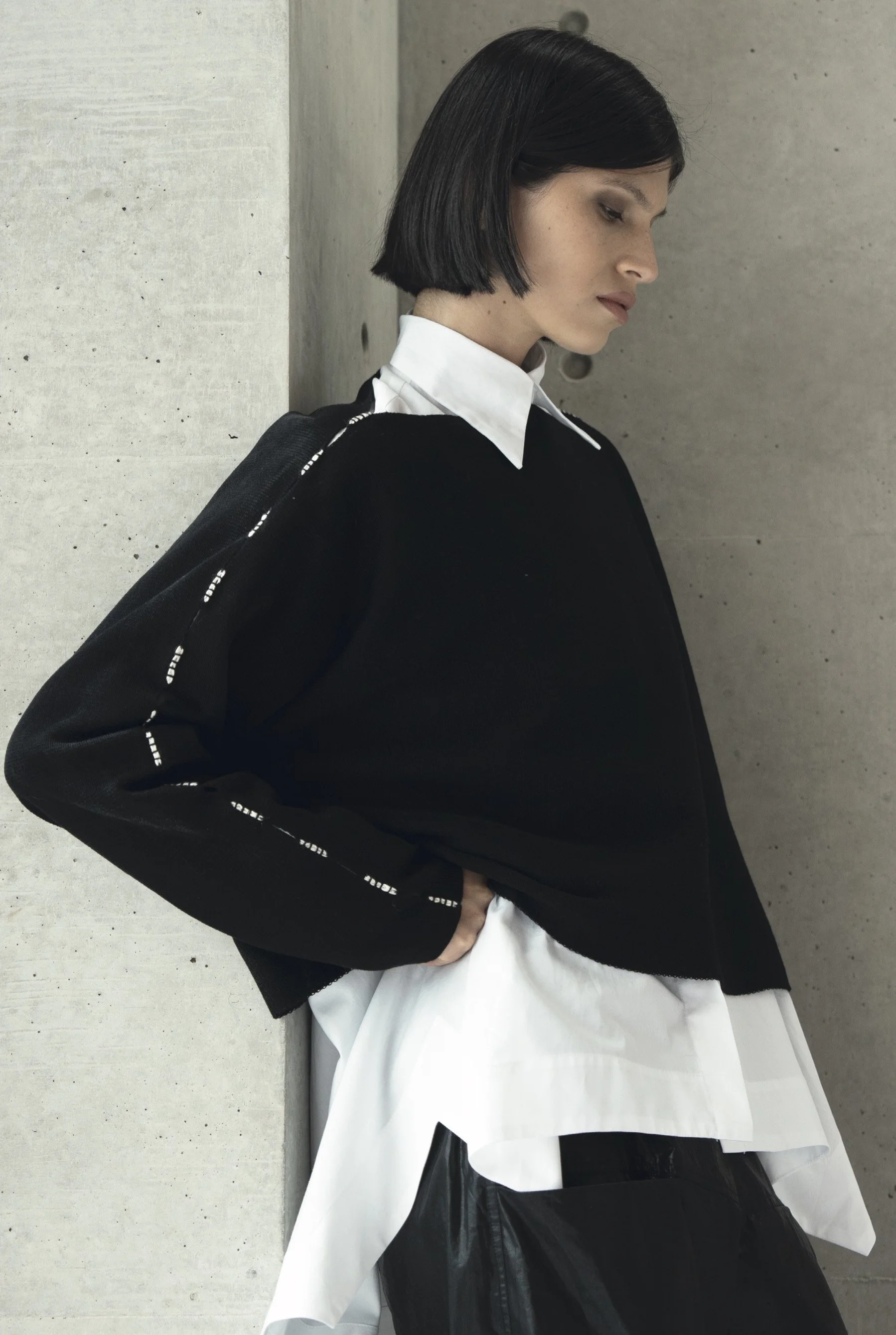 MATTHILDUR SS26 BLACK SWEATER WHITE SHIRT .jpg