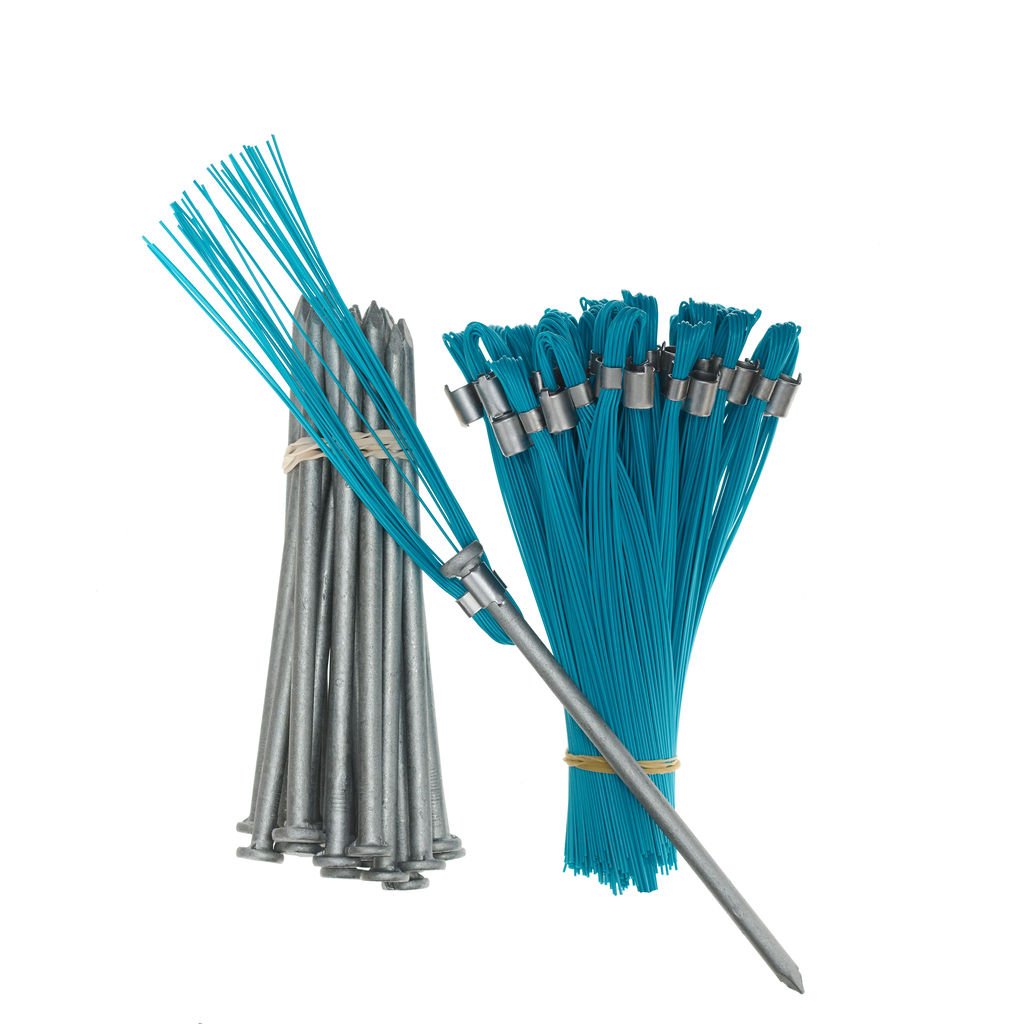 Whisker Flags -Blue with Heavy Duty Steel Stakes Survey Markers (25-Pack) Trail Chasers