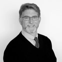 Lanson-Headshot-BW-250x250.jpg