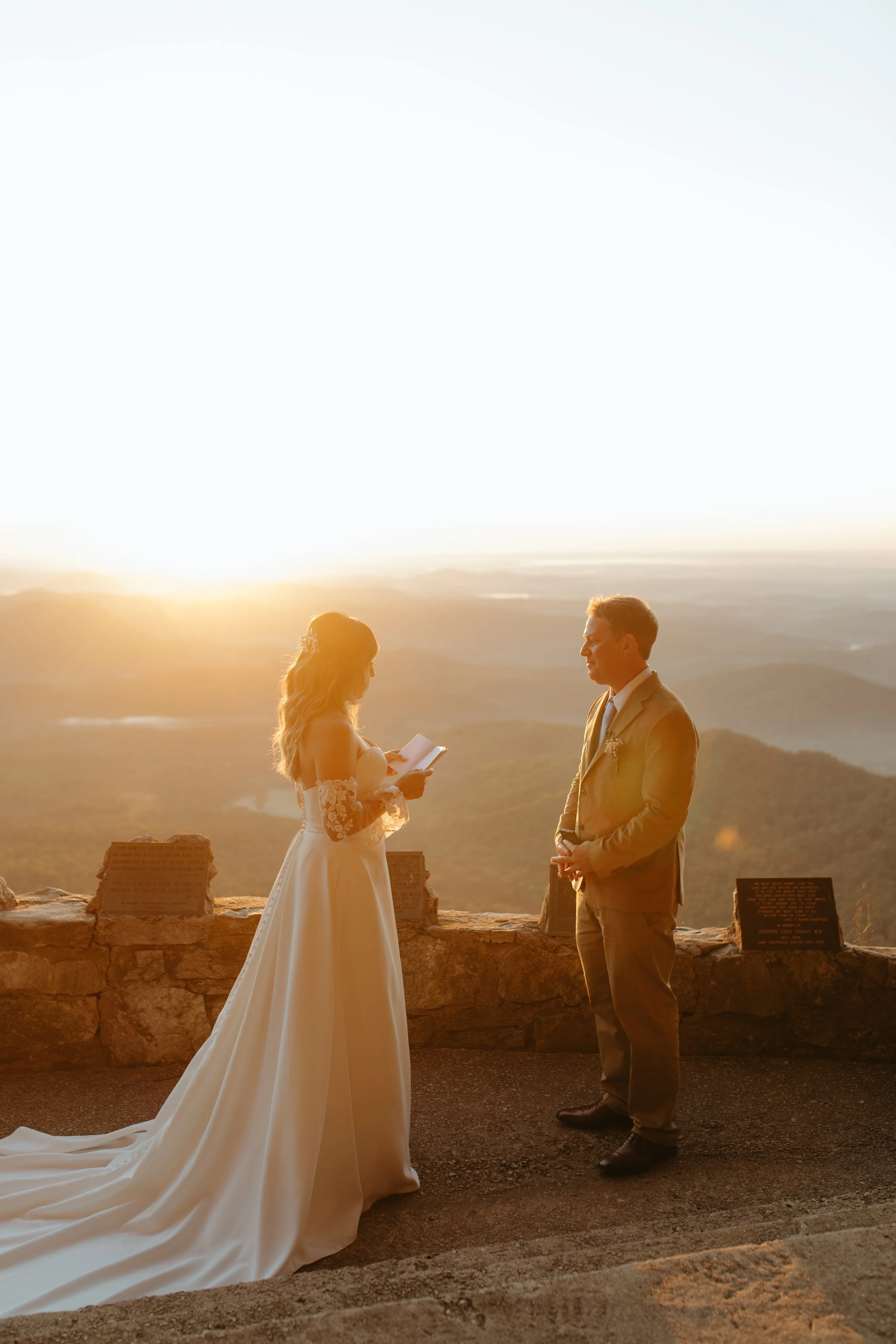 Cassie &amp; Taylor // Pretty Place Wedding
