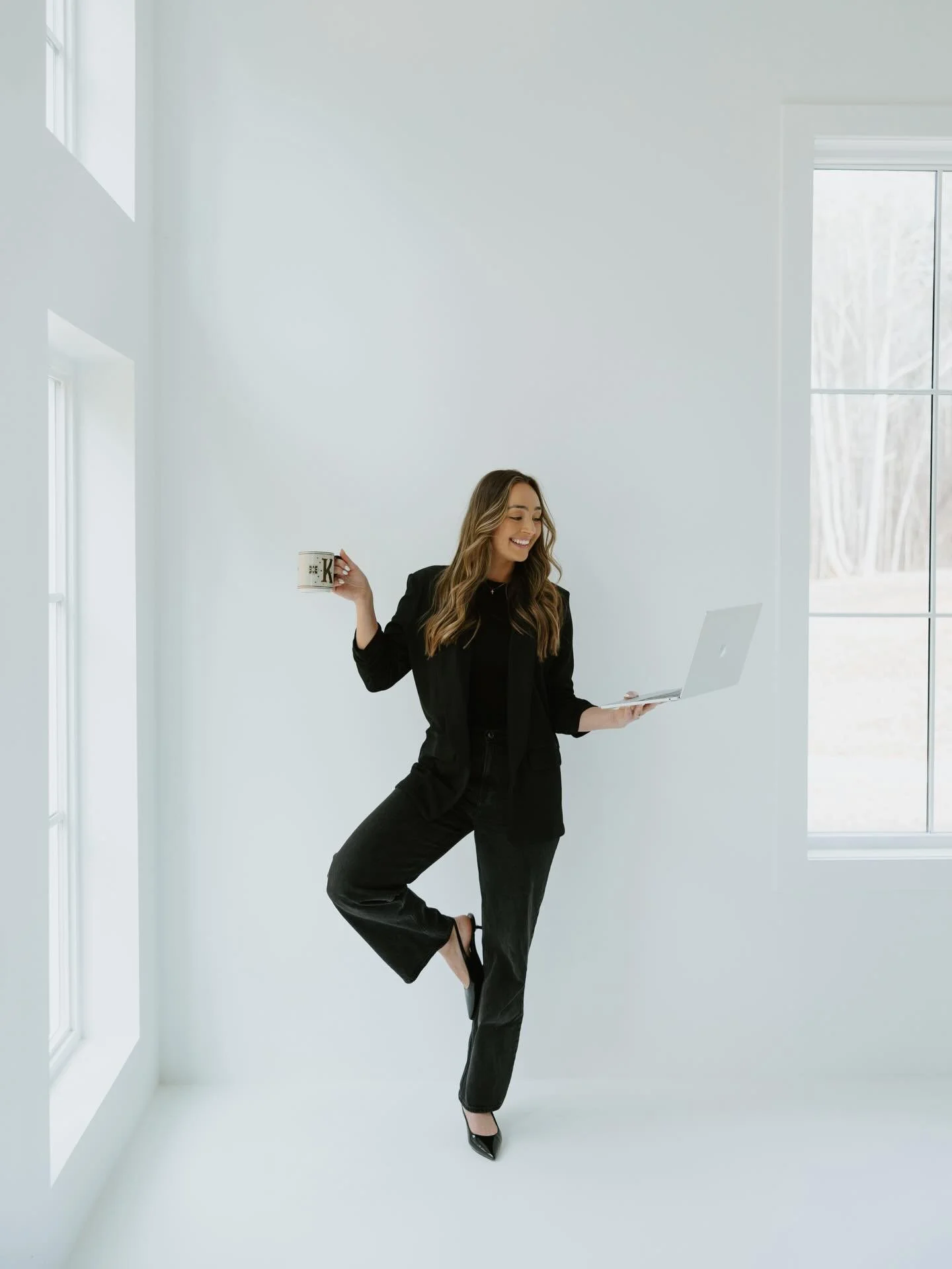 Got to shoot some super fun branding photos for one of my friends last week! These are some of my favorites 🤍