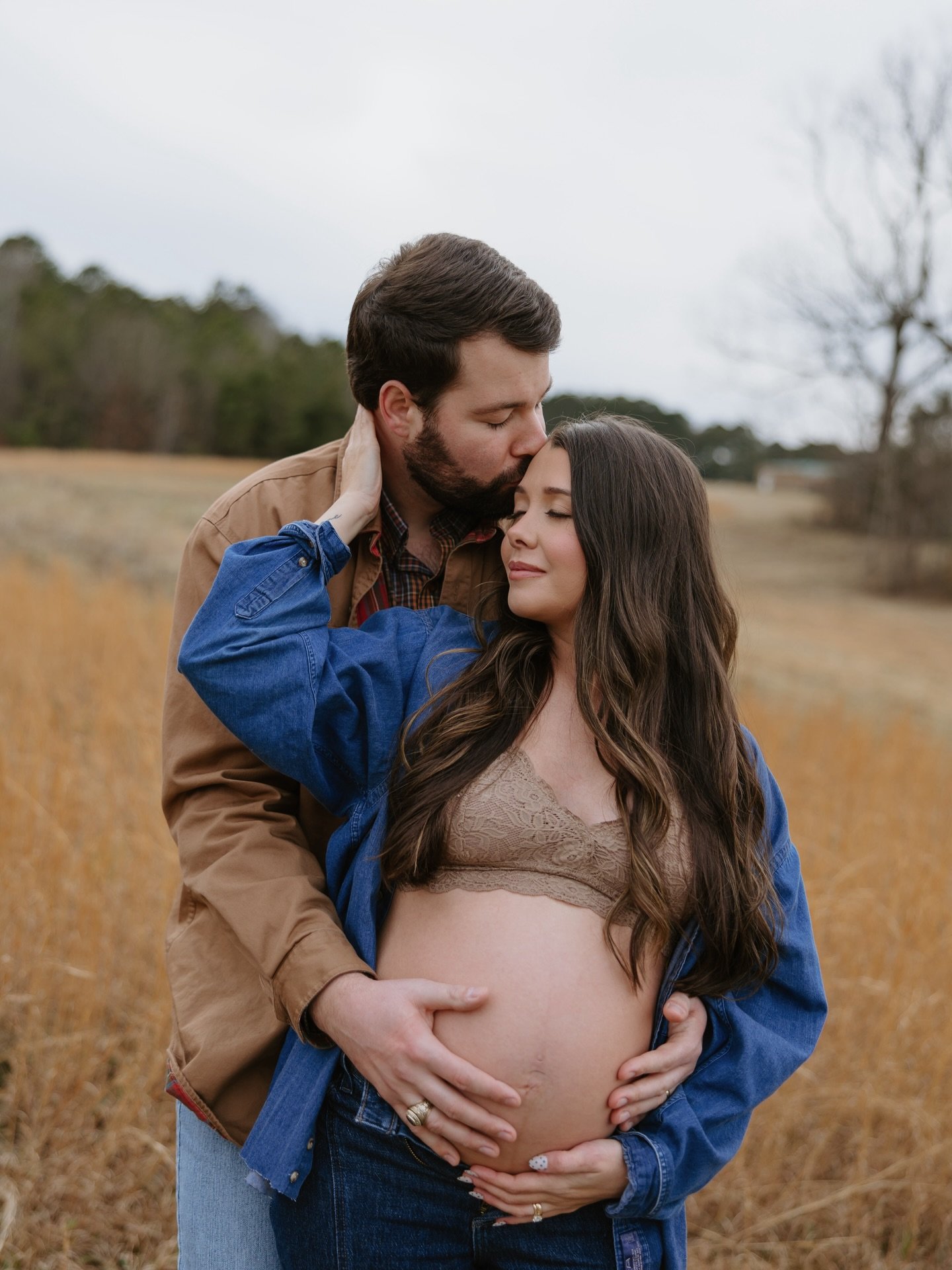 Some favorites from Sydney + Daniel&rsquo;s maternity session 🤍