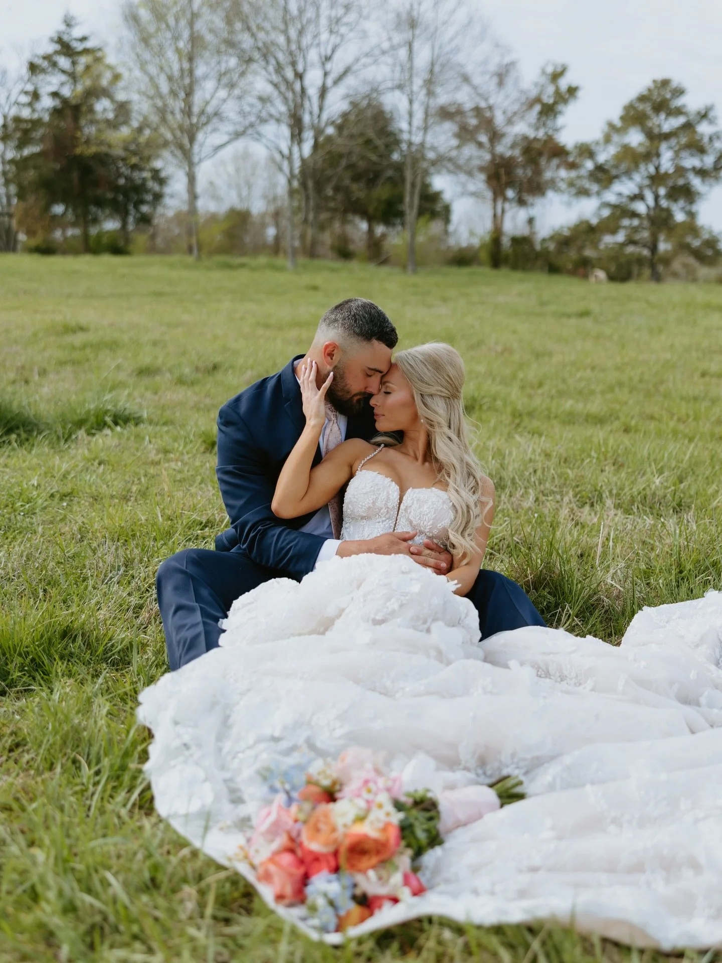 In honor of these two celebrating their 1 year anniversary last week, I had to finally share some of their wedding photos! It&rsquo;s truly criminal I haven&rsquo;t shared any until now&mdash;this was such a fun &amp; special day, and these are some 