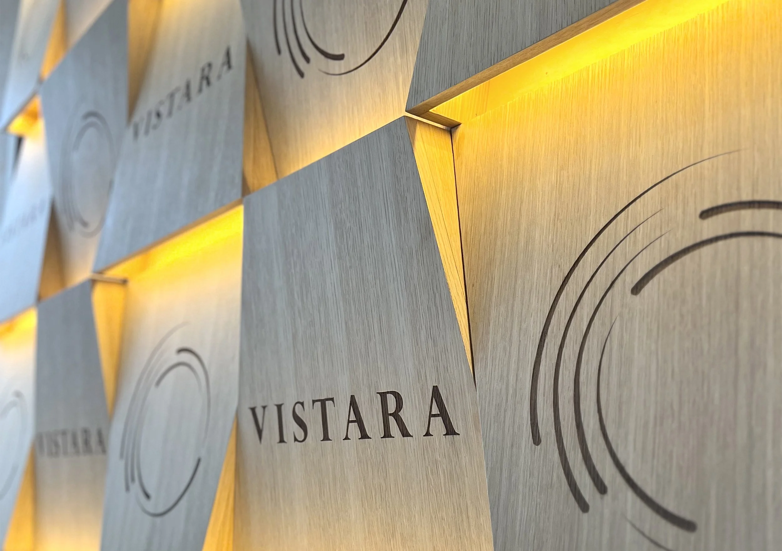 PHOTO STEP AND REPEAT