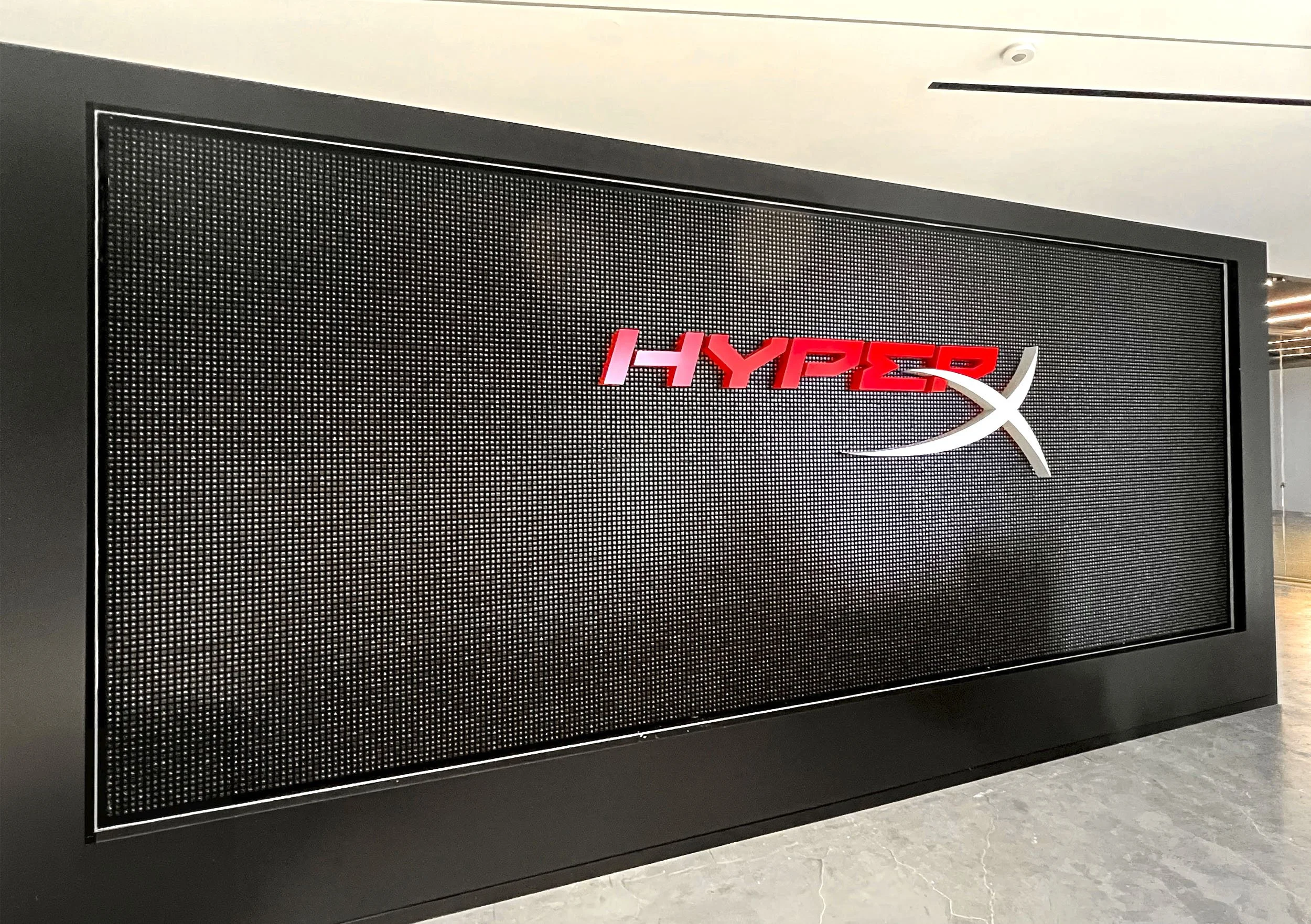 HYPER X Entrance Wall