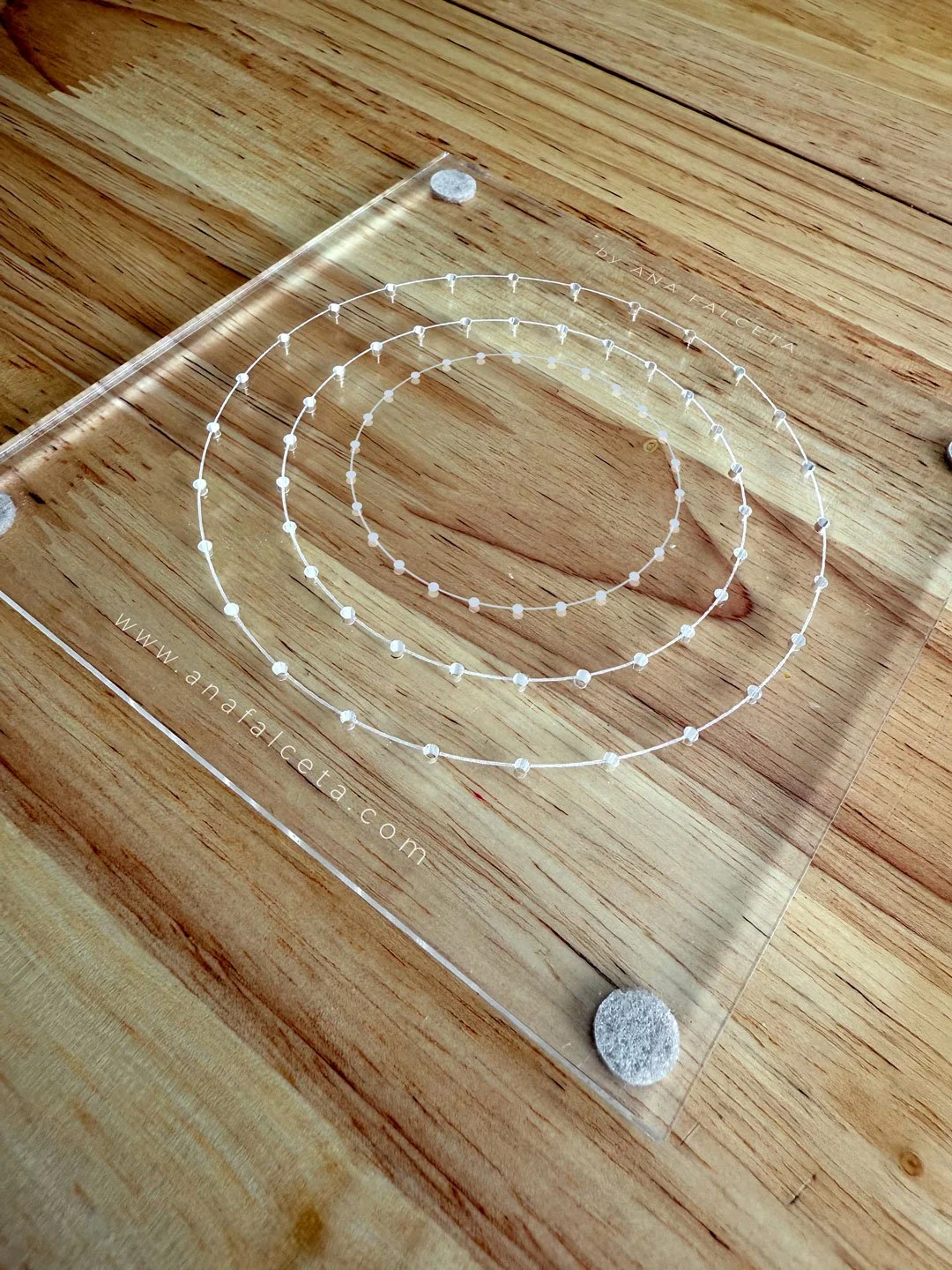 Circle - Art template by Ana Falceta