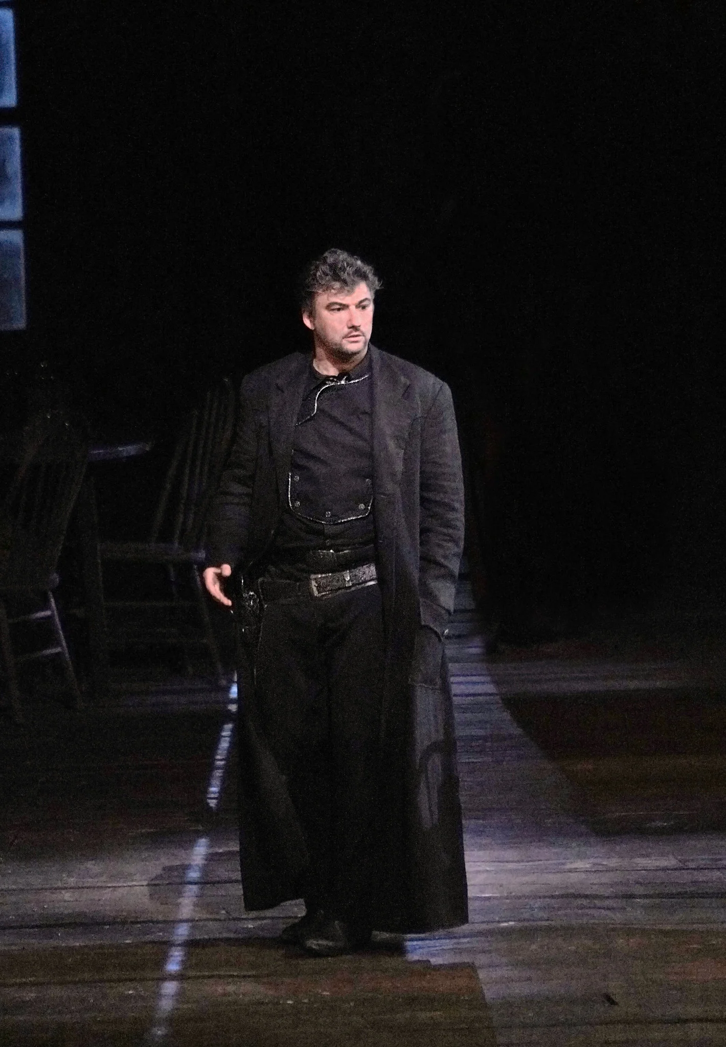 19jonas-opera-superJumbo.jpg