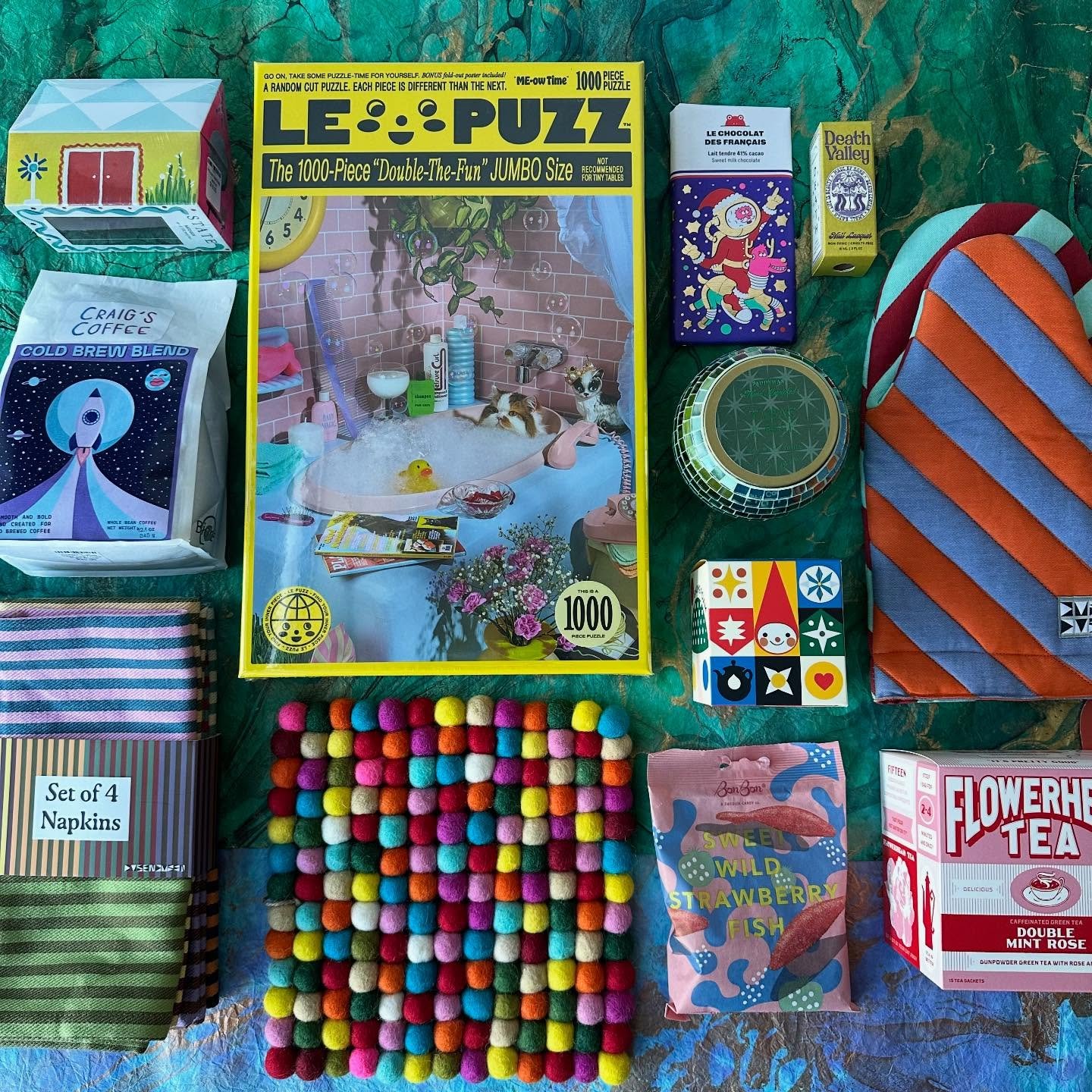 Just a few holiday gift ideas that we&rsquo;re loving in the shop right now 😍🎁

Open &lsquo;til 7 today!

#nestdetroit #gifts #shoplocal