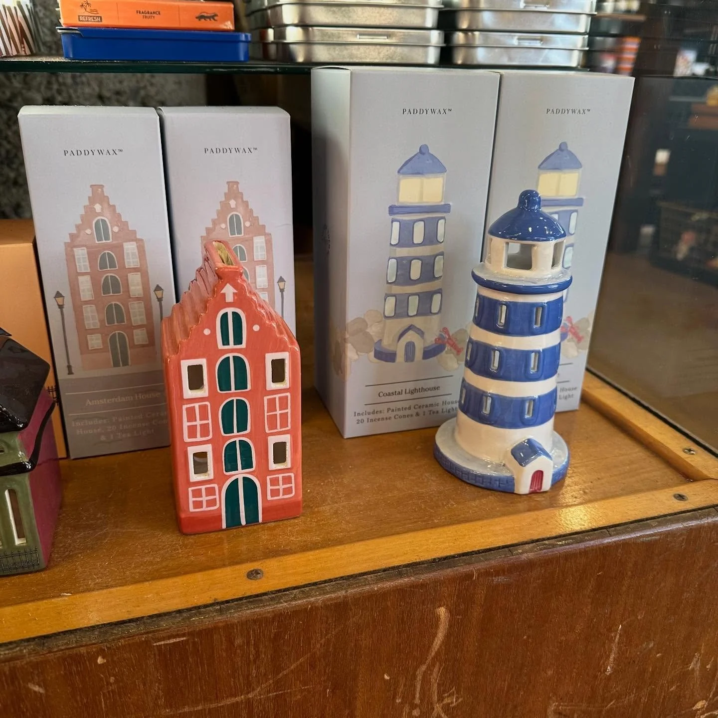 New ceramic incense burners are here ✨

Come scoop one up, we&rsquo;re here &lsquo;til 7 today!

#nestdetroit #incenseburner #homedecor #cozyv&iacute;bes